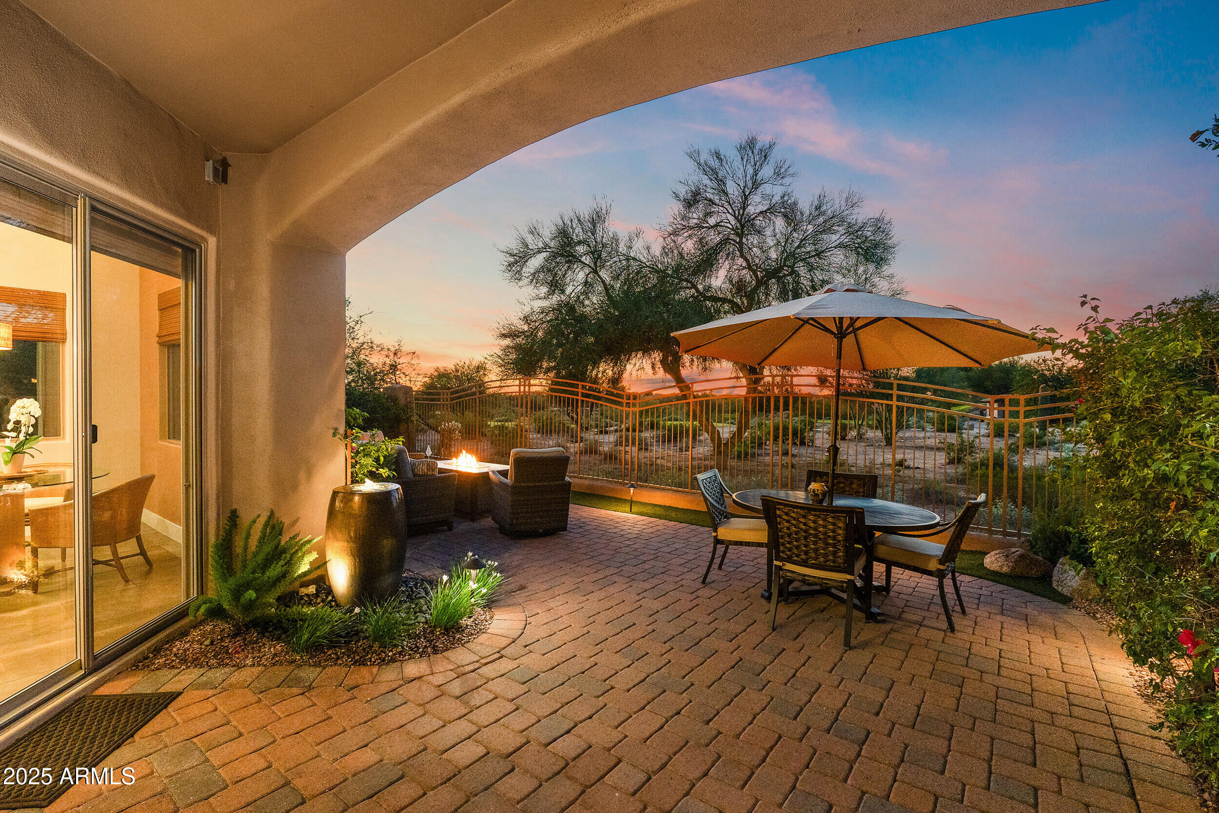 19475 N GRAYHAWK Drive 1037