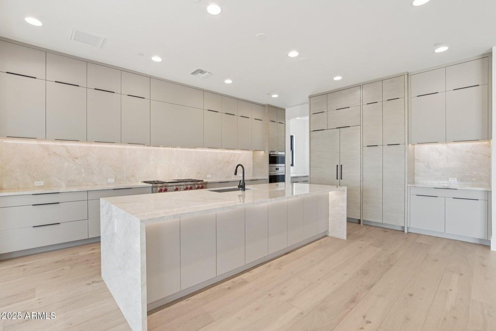 Photo of 13206 E Buckskin Trail, Scottsdale, AZ 85255 (MLS # 6876150)