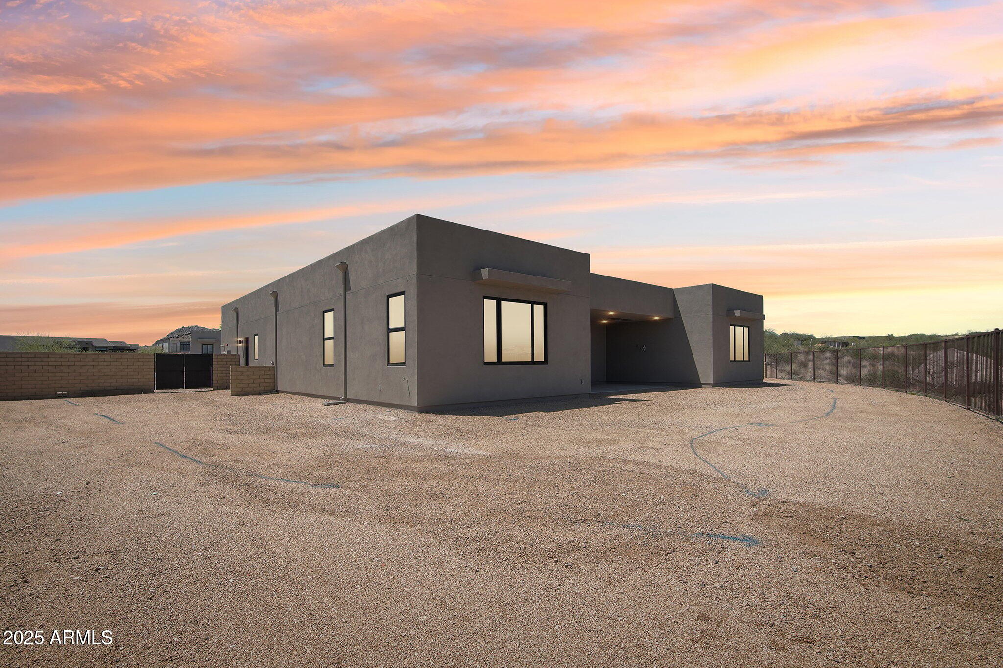 13206 E BUCKSKIN Trail