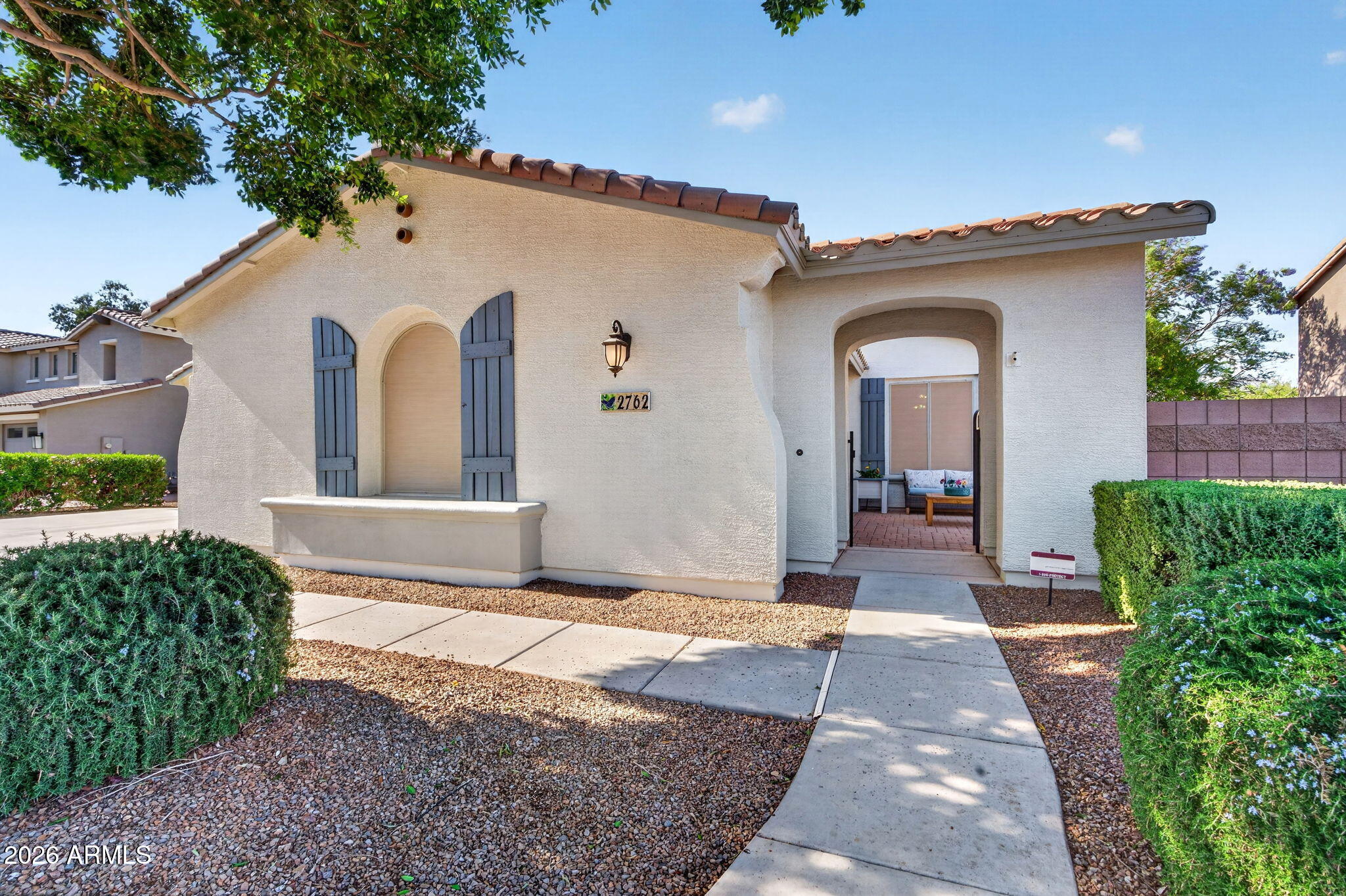 2762 E CAROB Drive