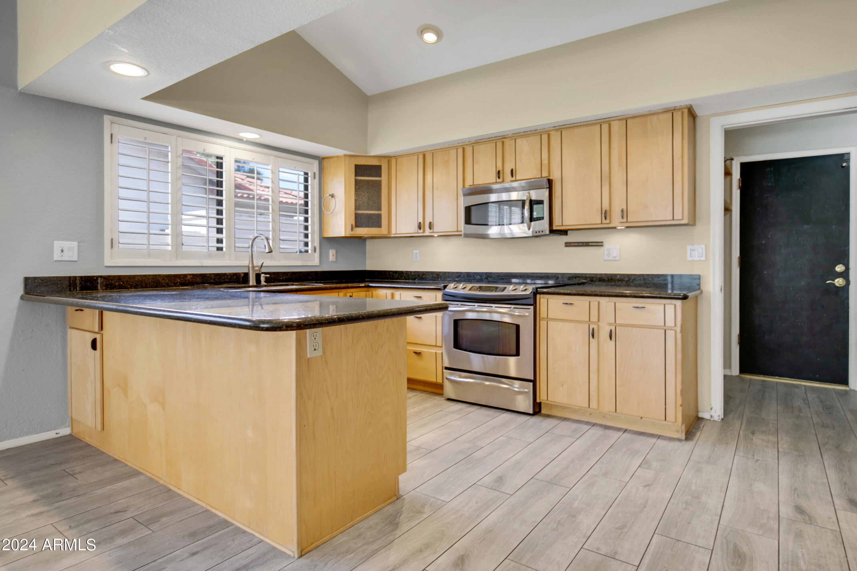 16035 N 10th Street