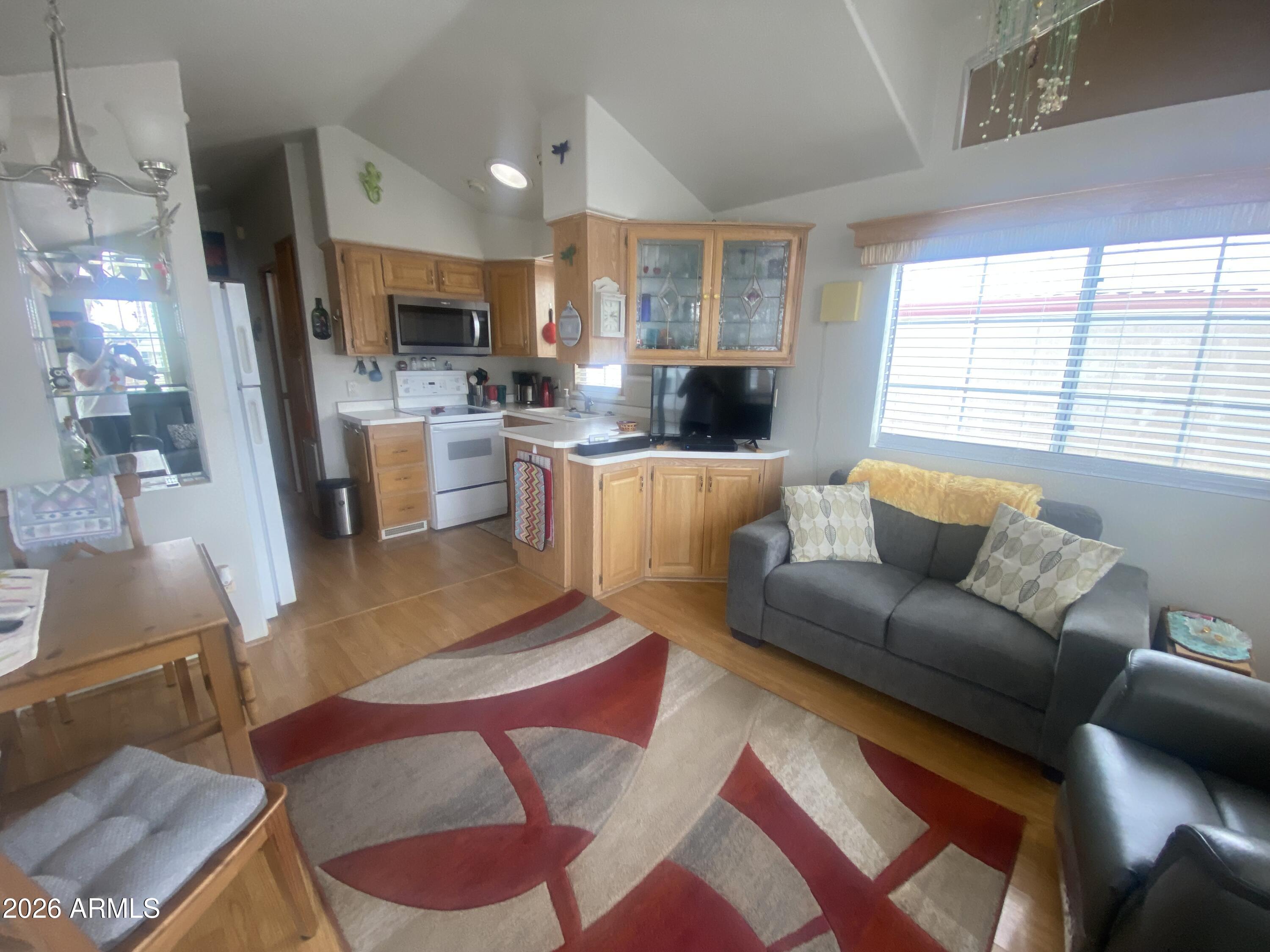 1367 W Chesapeake Avenue