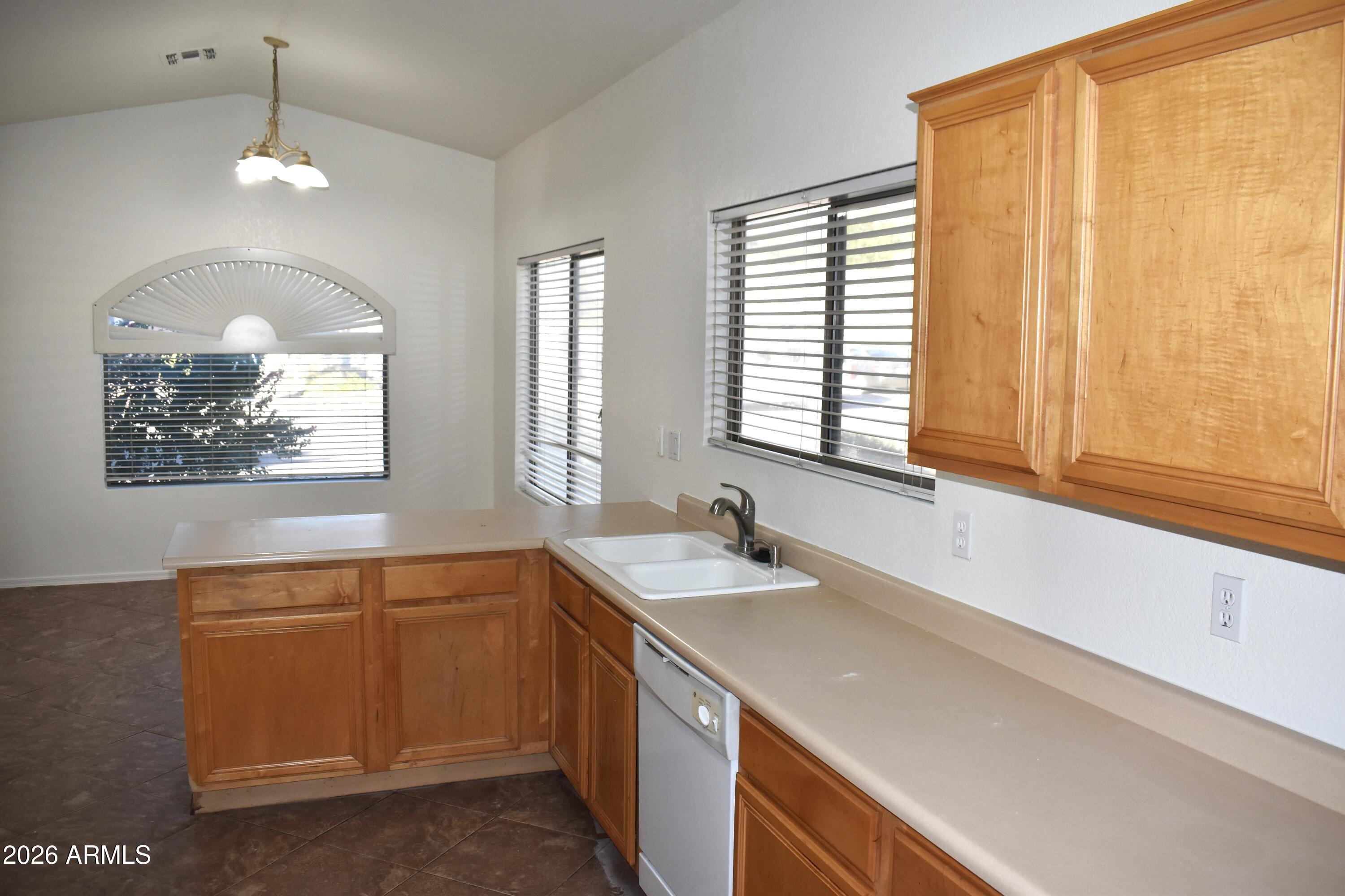 3427 W Via Del Sol Drive