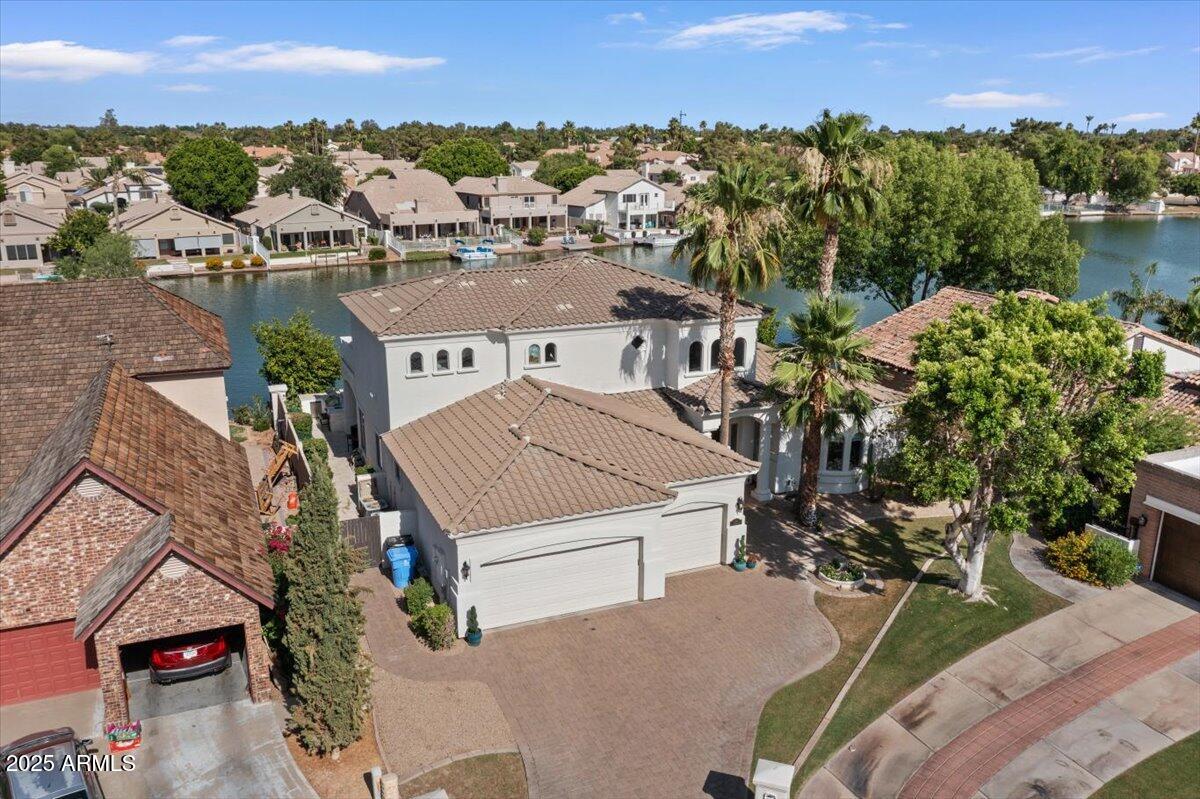 2135 E CLIPPER Lane