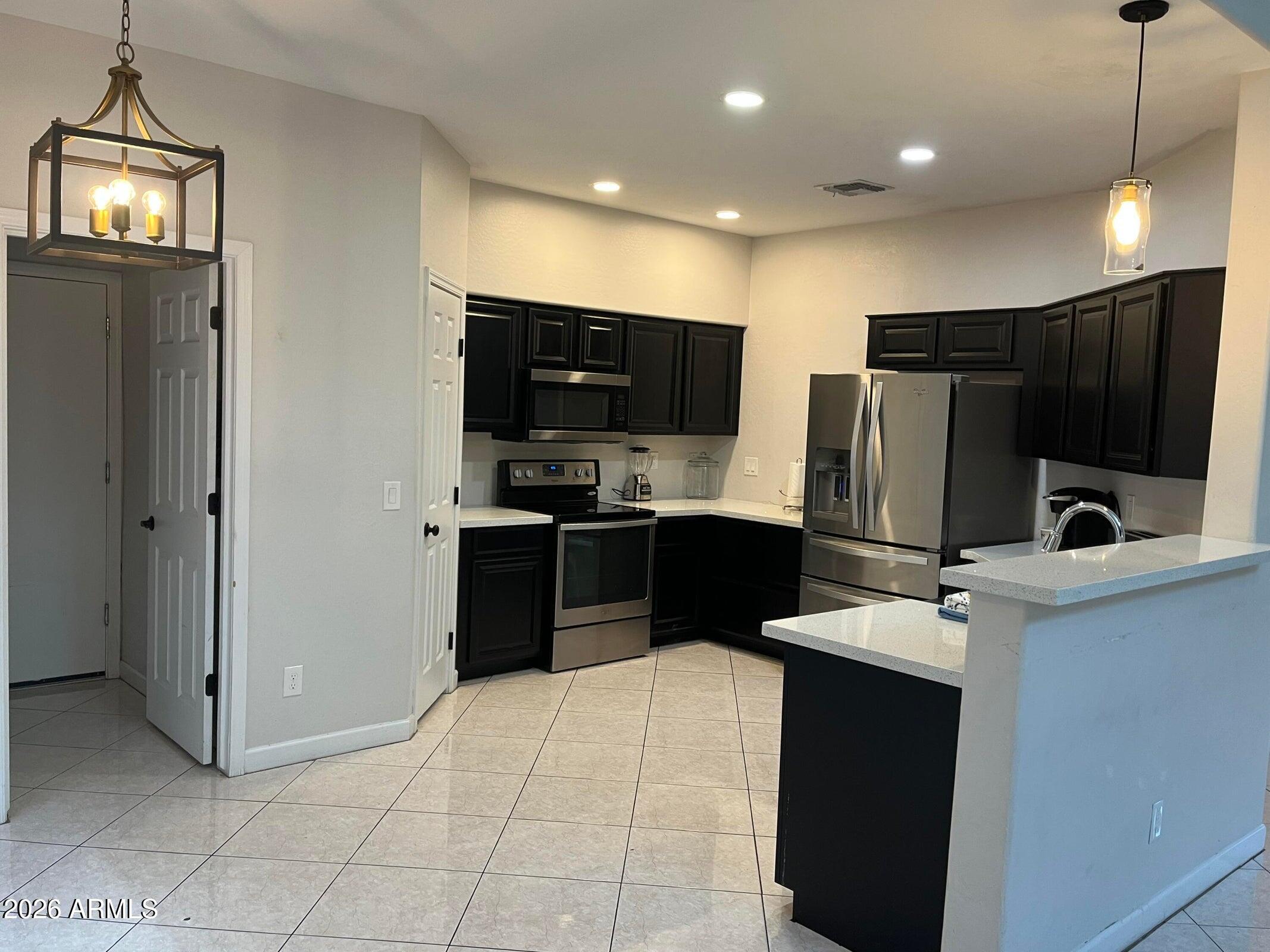 15308 W ROANOKE Avenue