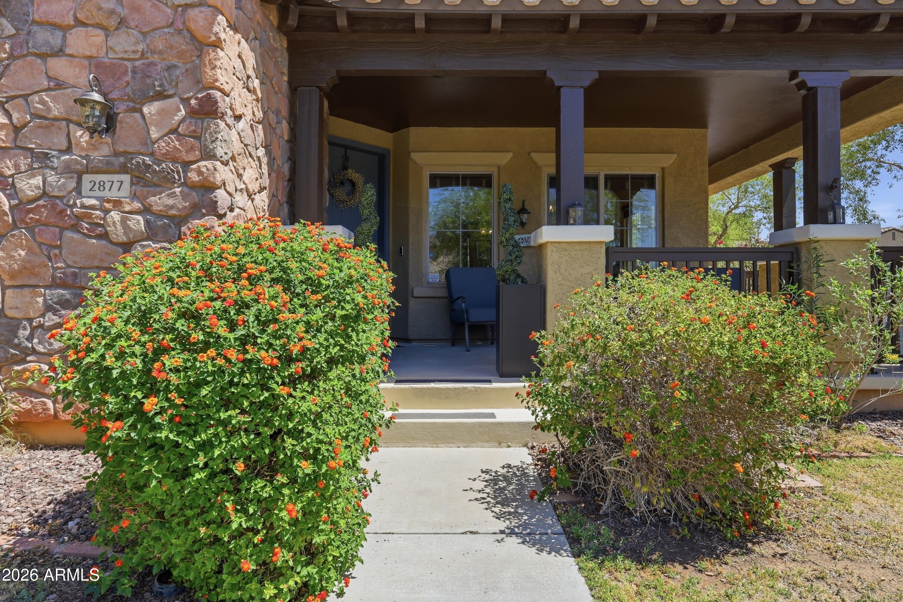 2877 N Heritage Street