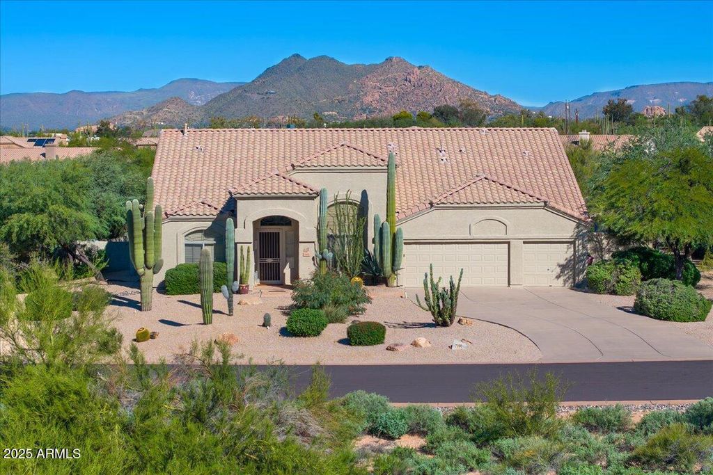 Photo of 7090 E Morning Vista Lane, Scottsdale, AZ 85266 (MLS # 6938141)