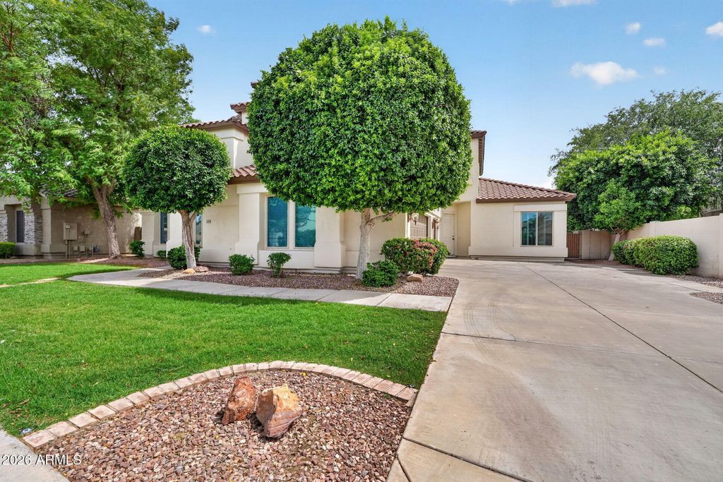 Photo of 2451 W Maplewood Street, Chandler, AZ 85286 (MLS # 7032124)