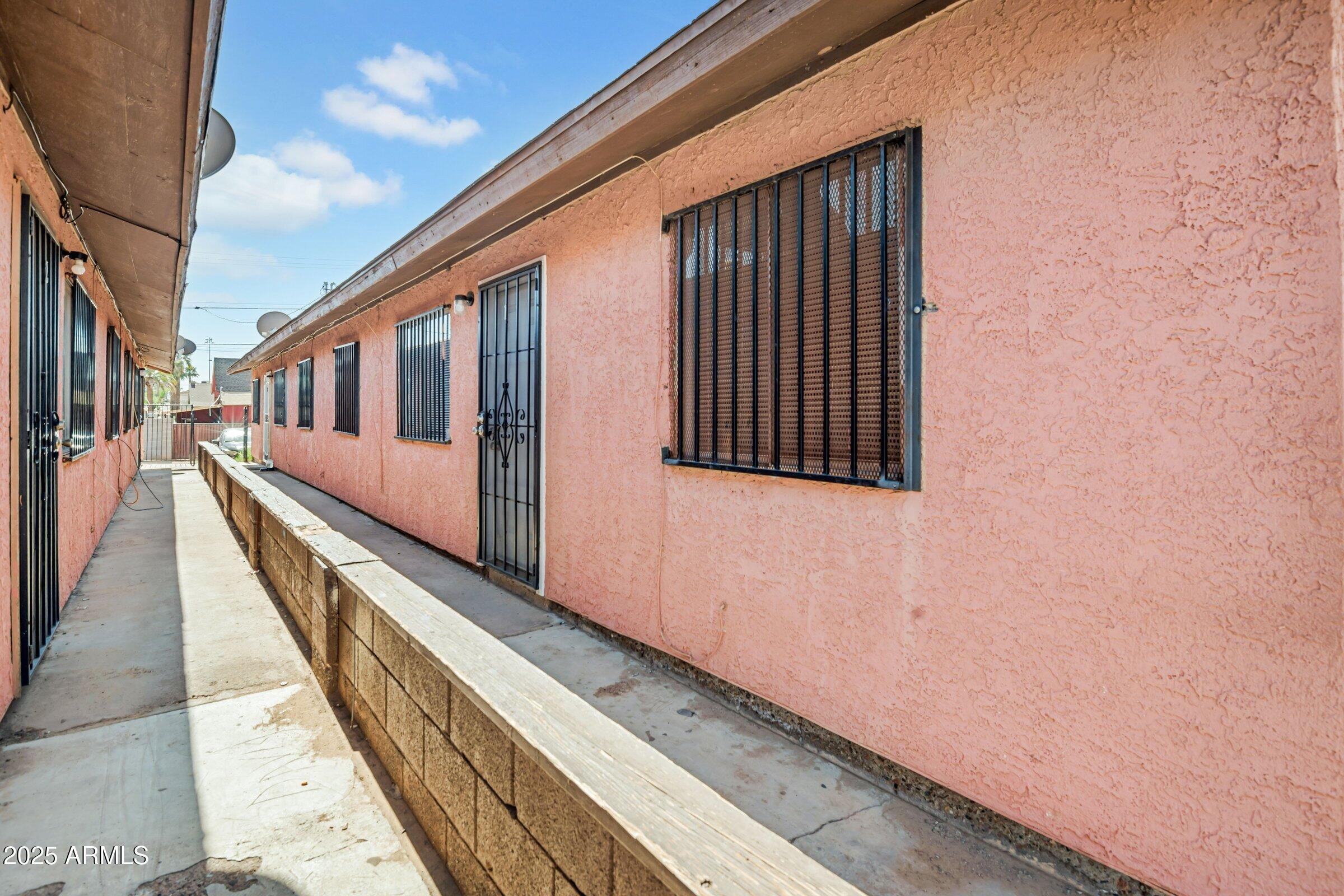 1119 W FILLMORE Street