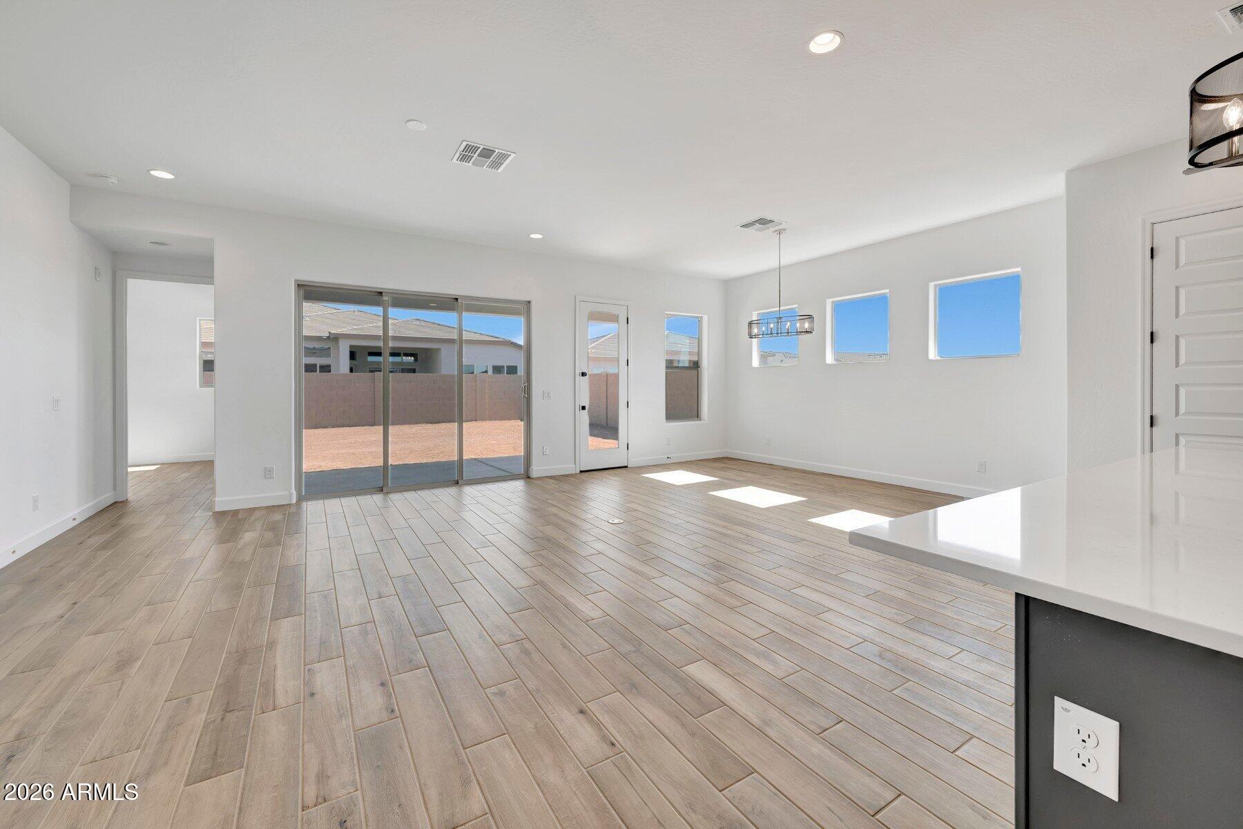 2911 E COLD PRESS Drive
