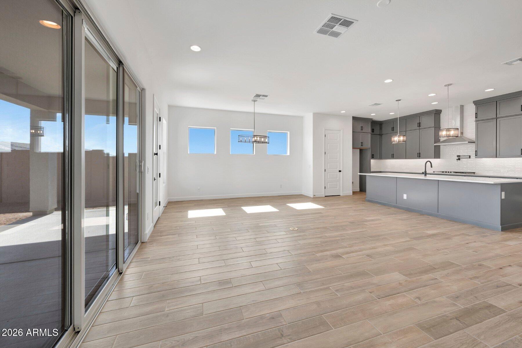 2911 E COLD PRESS Drive