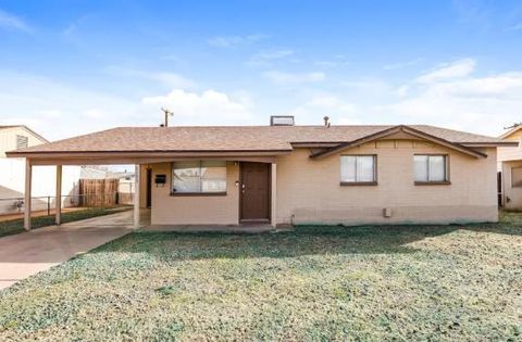 Photo of 8233 W Indianola Avenue, Phoenix, AZ 85033 (MLS # 7006086)