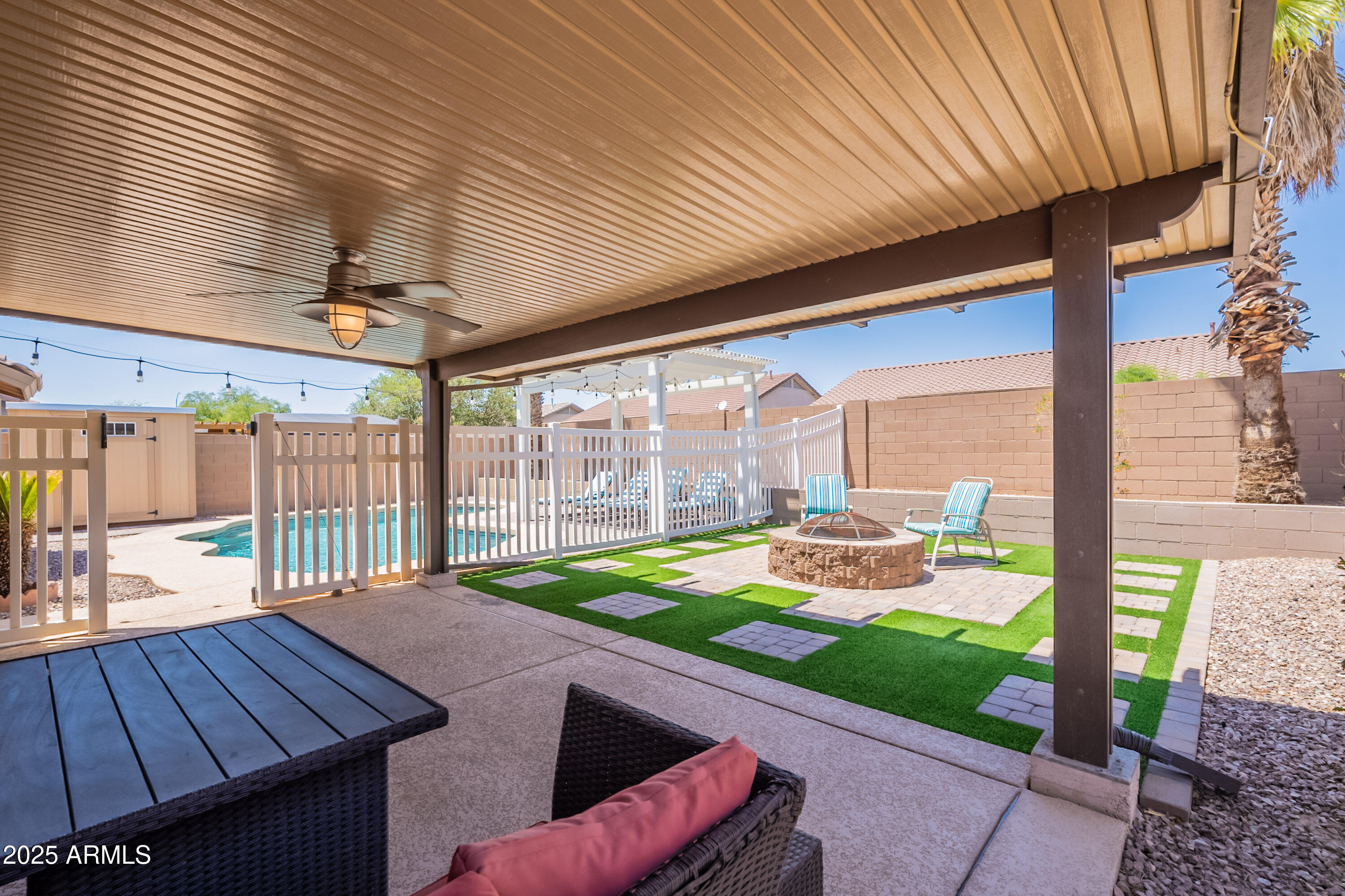 Homes 2 11252 E EDGEWOOD Avenue