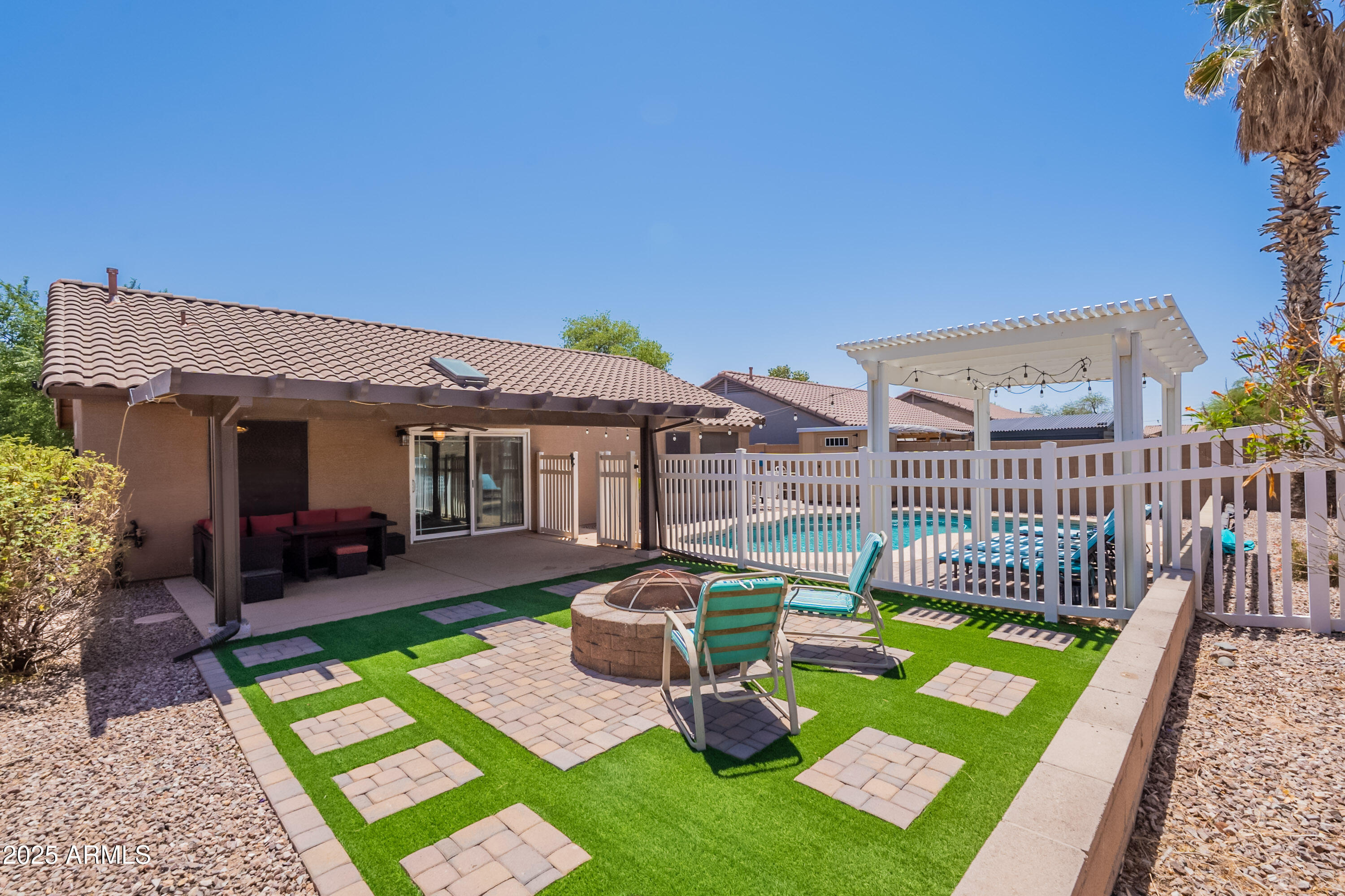 Homes 1 11252 E EDGEWOOD Avenue