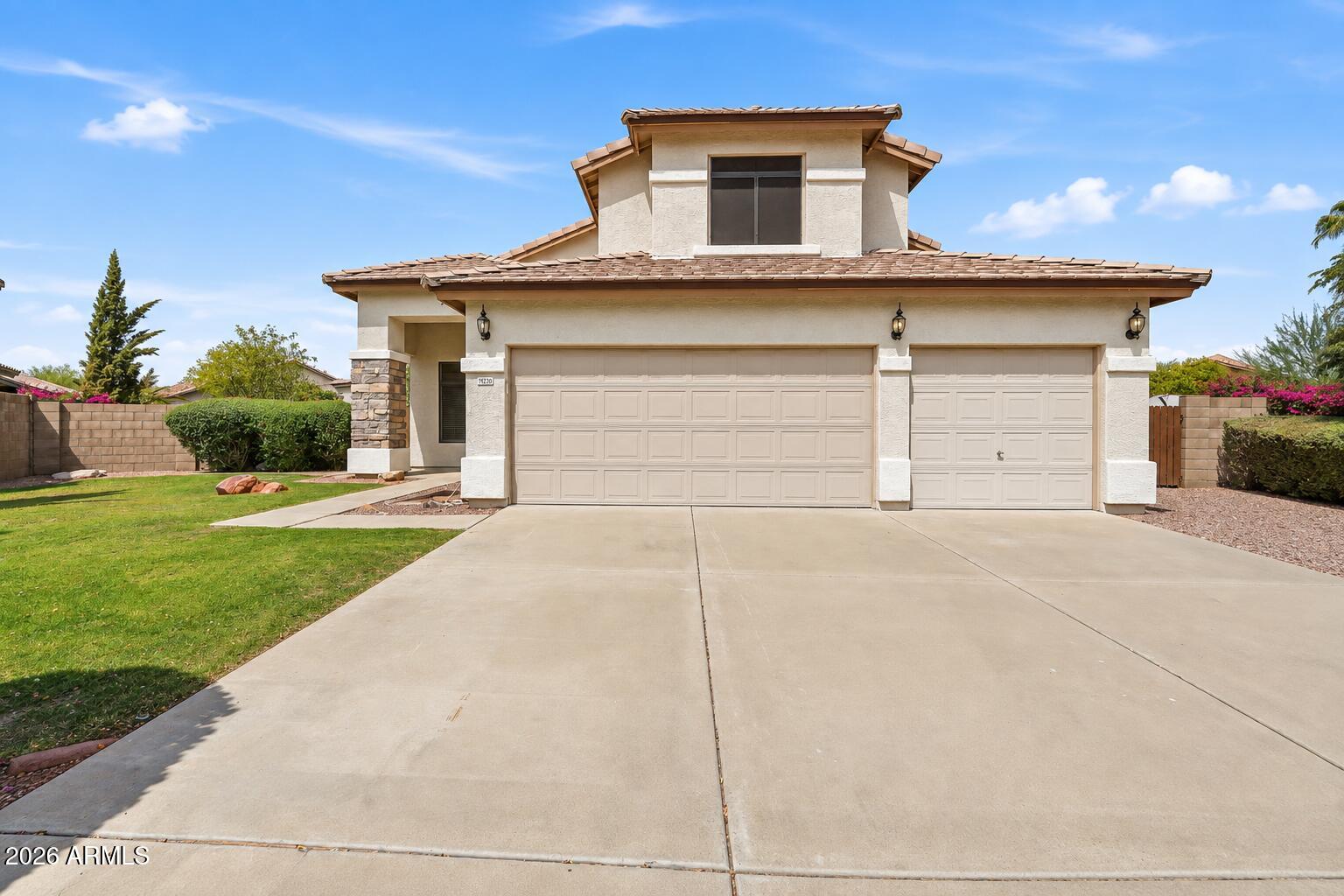 19220 N 39TH Place