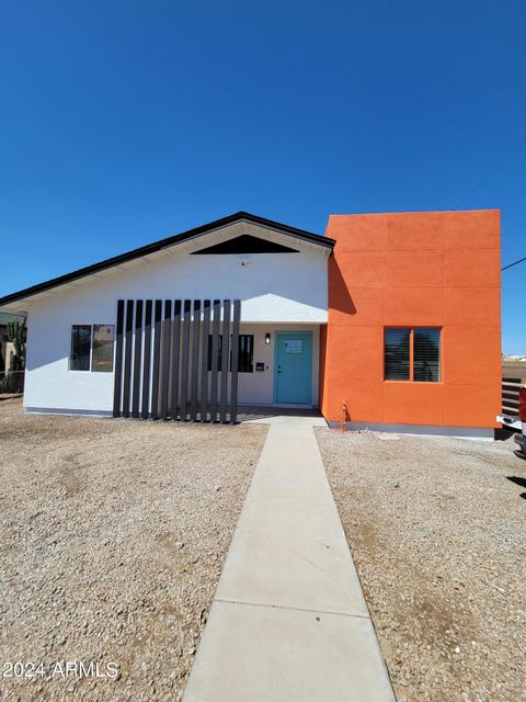 2002 W ADAMS Street Phoenix AZ 85009
