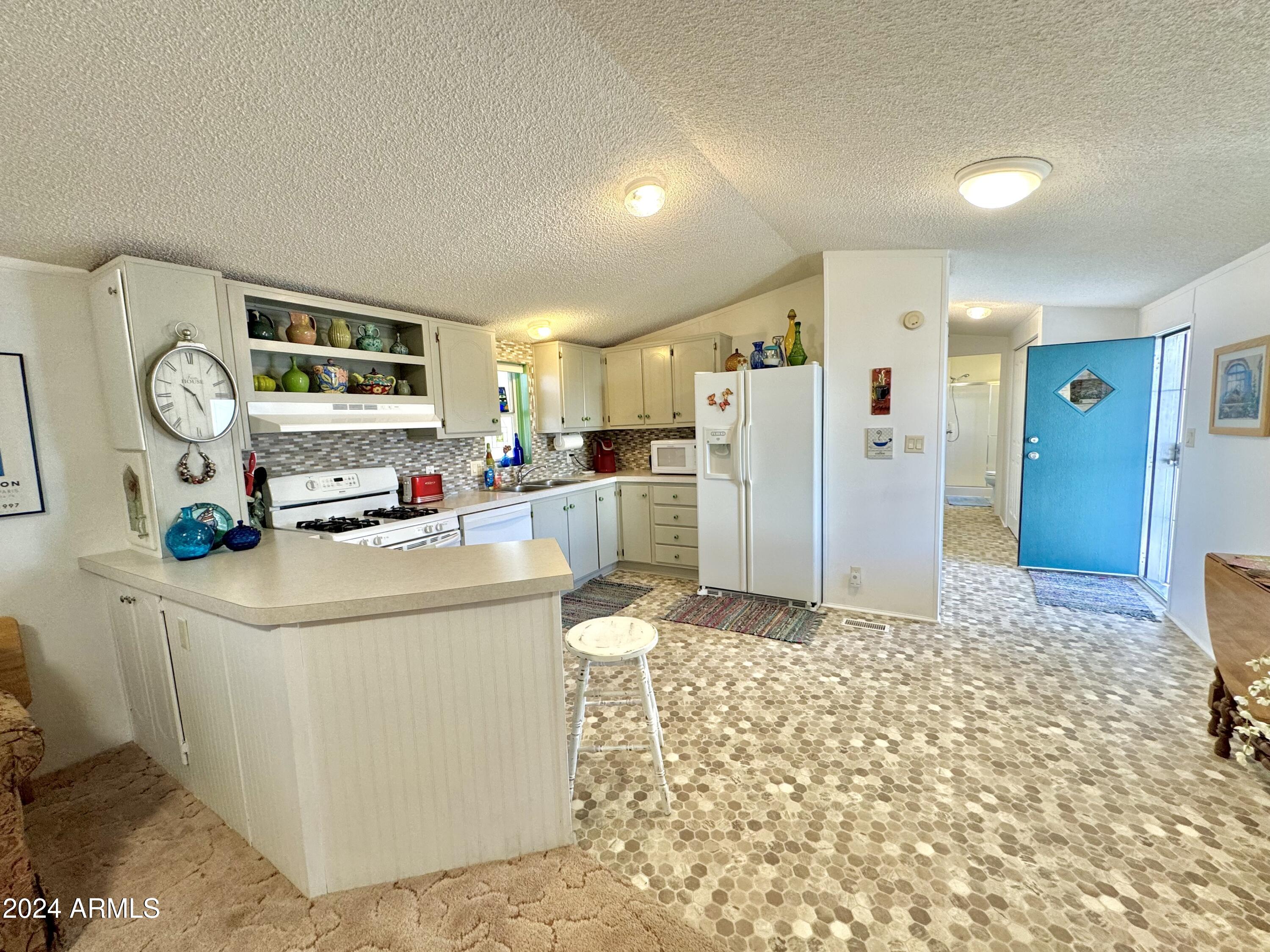 71154 US HIGHWAY 60 --