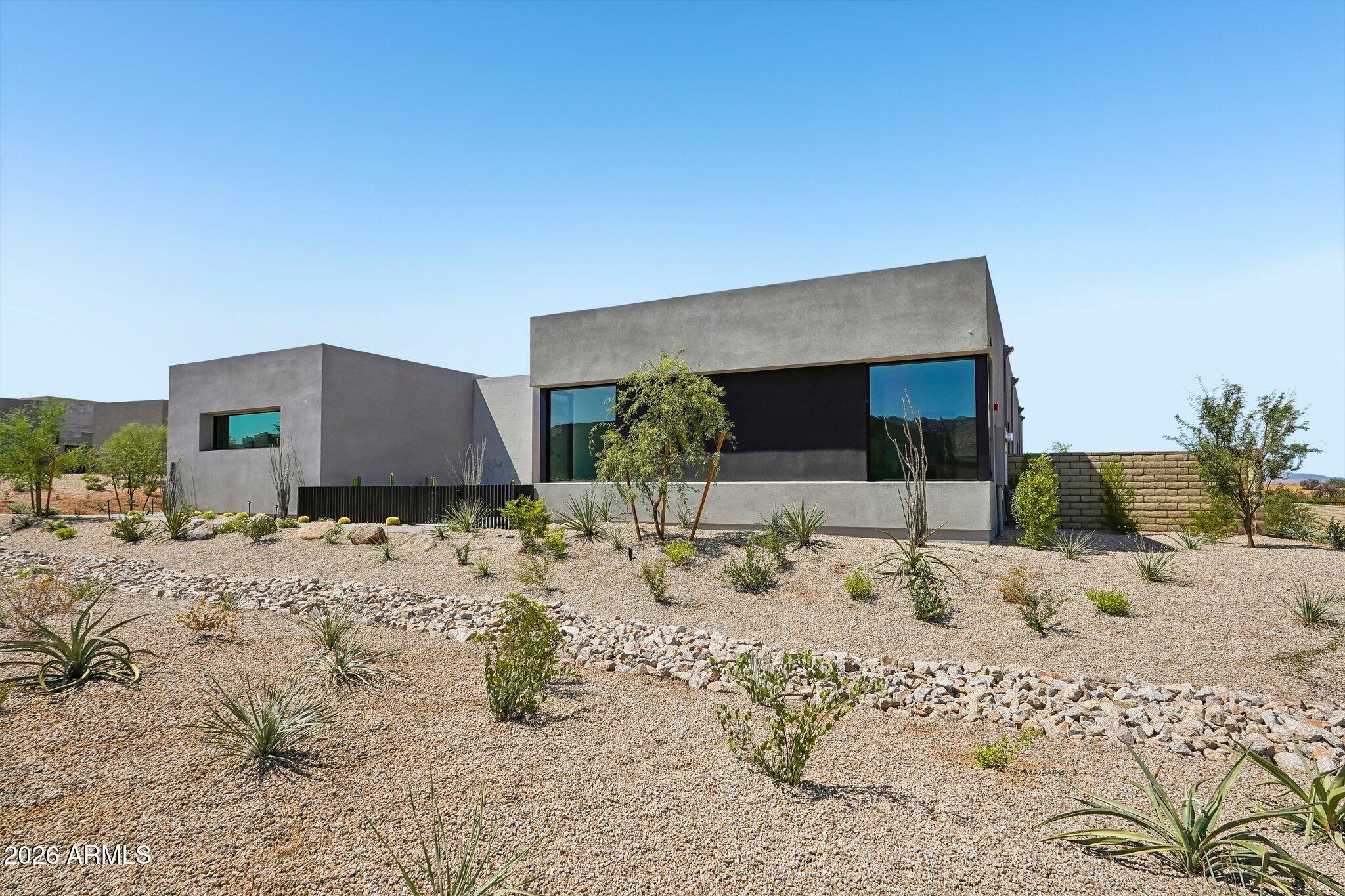 13116 E HARPER Drive