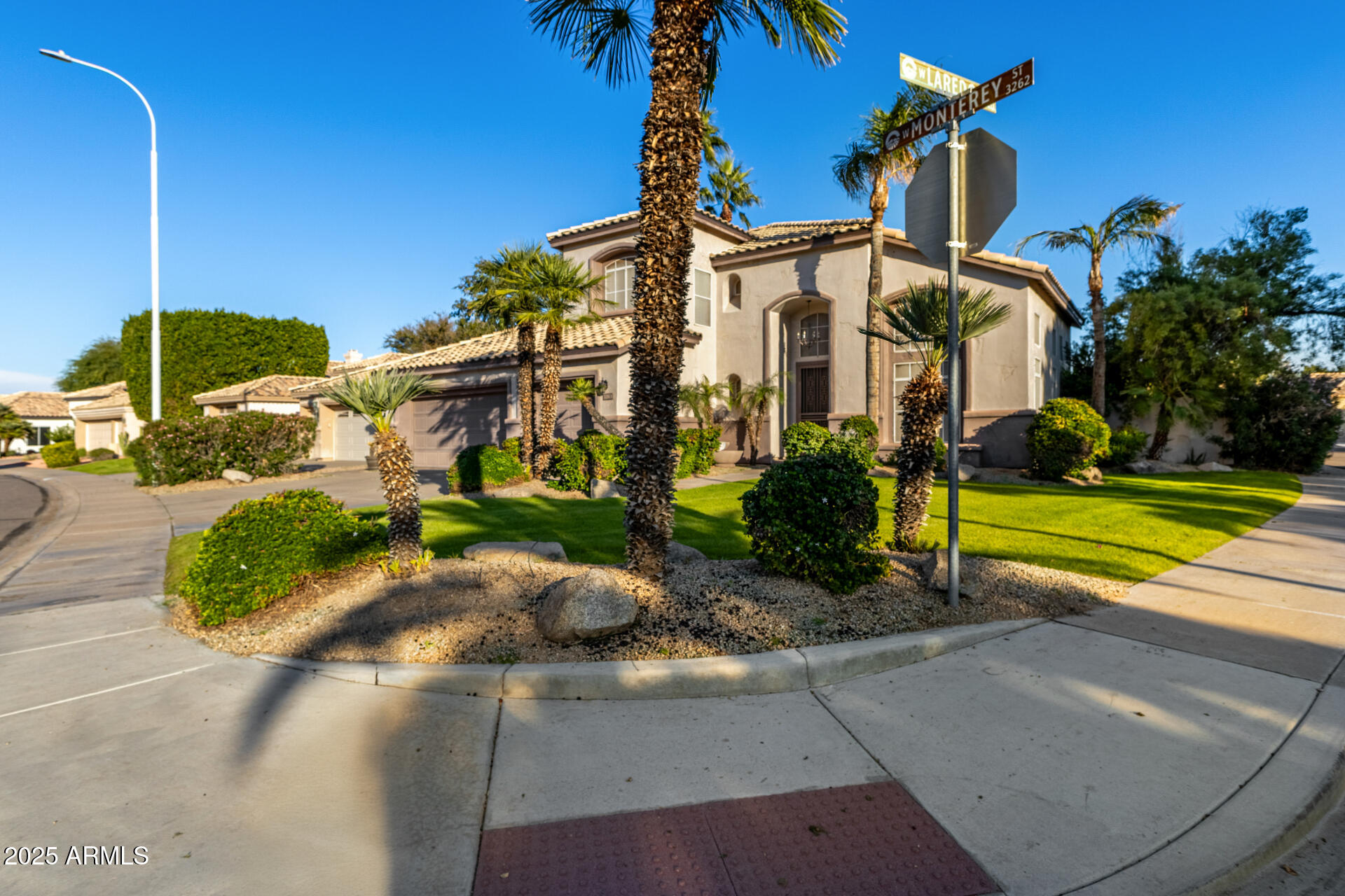 3263 W MONTEREY Street