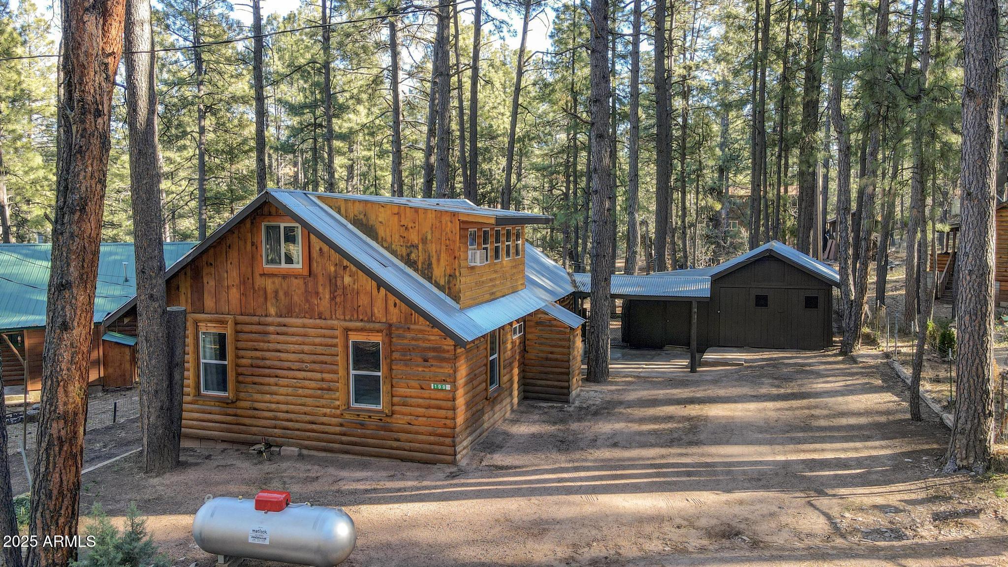 199 W MOCKINGBIRD Lane