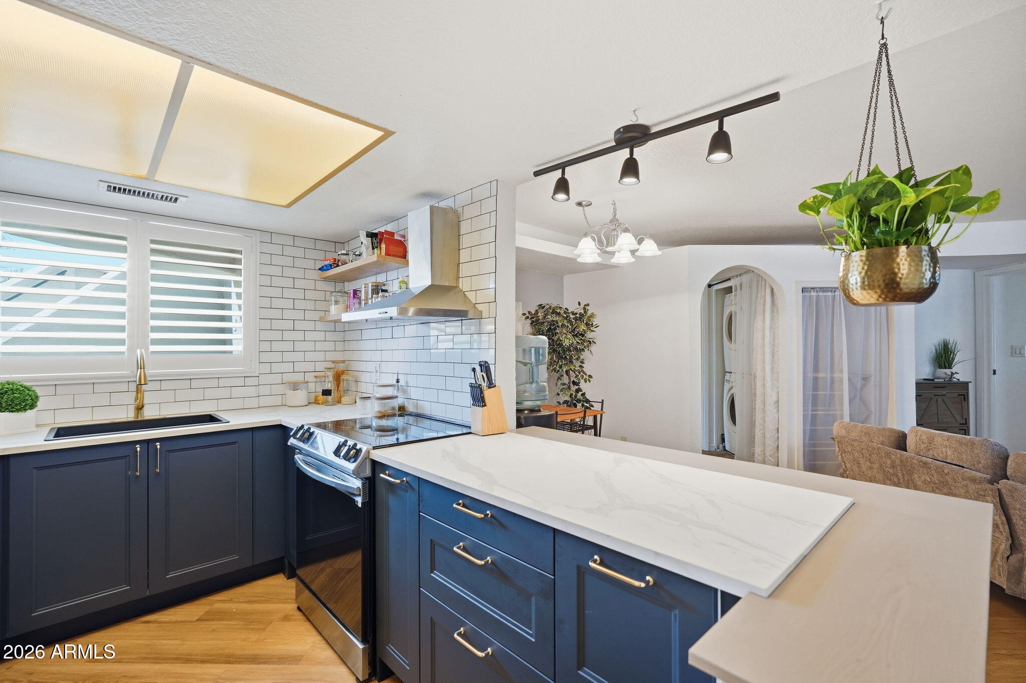 1800 W ELLIOT Road 115
