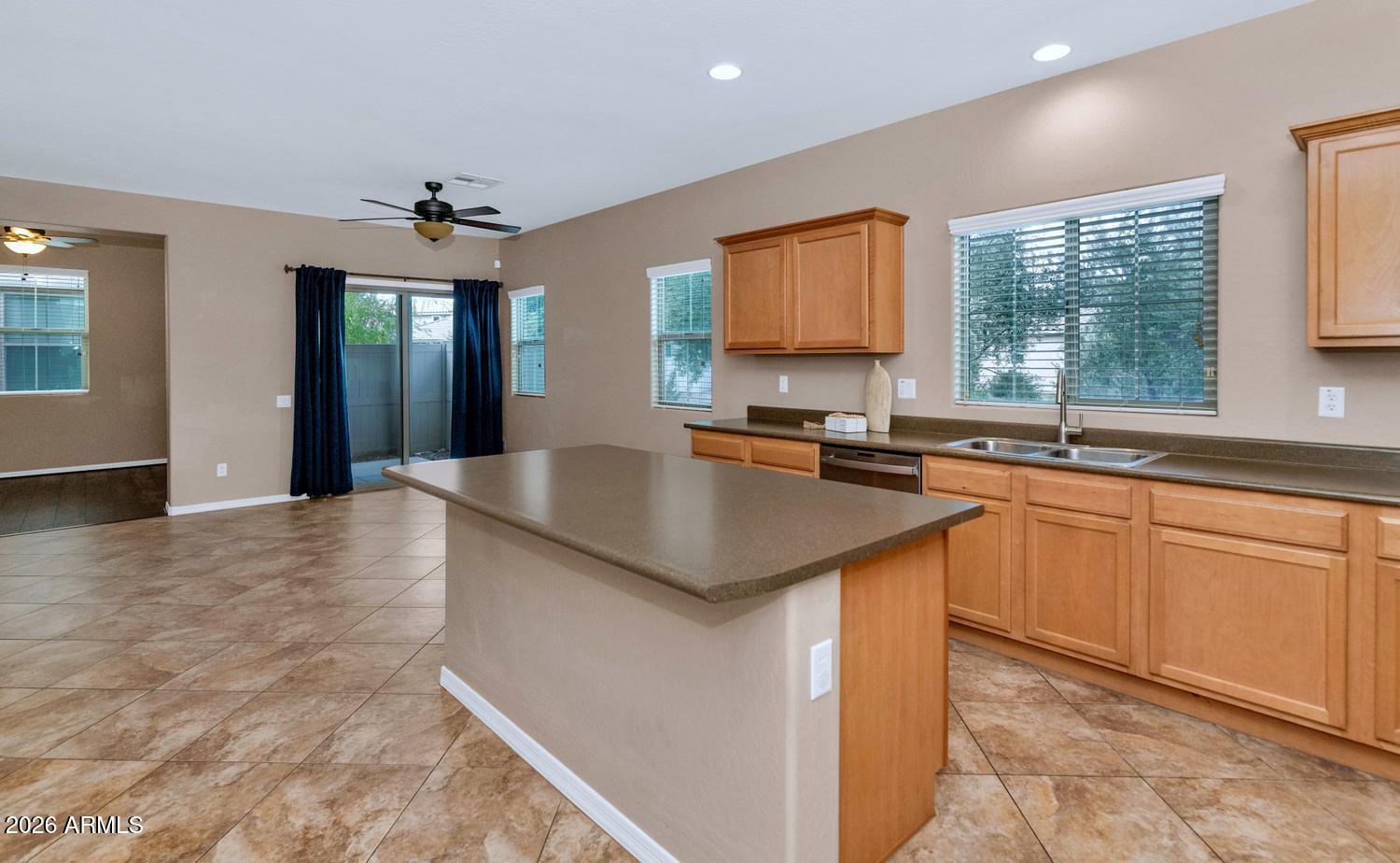 2157 W SCULLY Drive