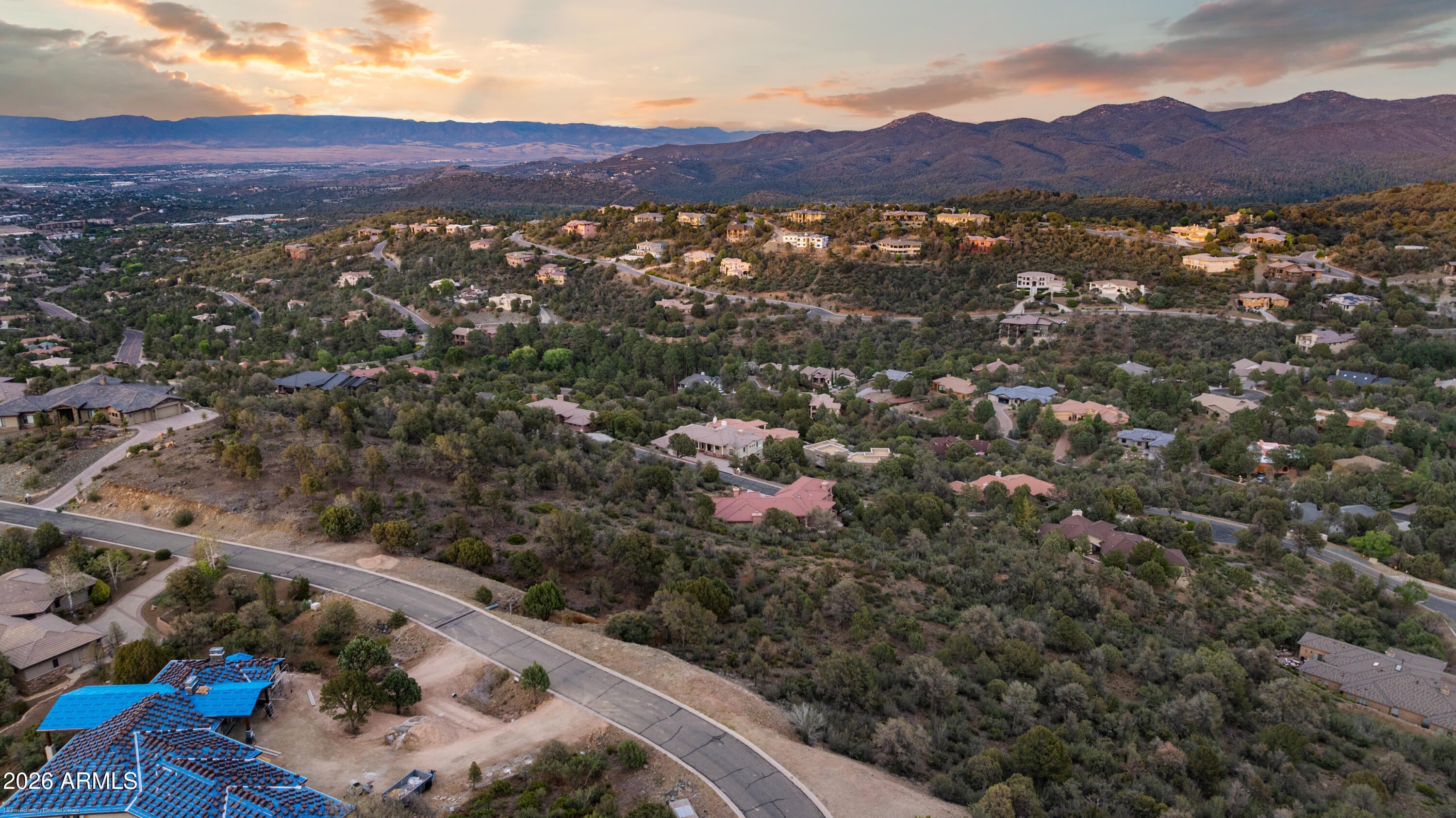 560 SANDPIPER Drive 800