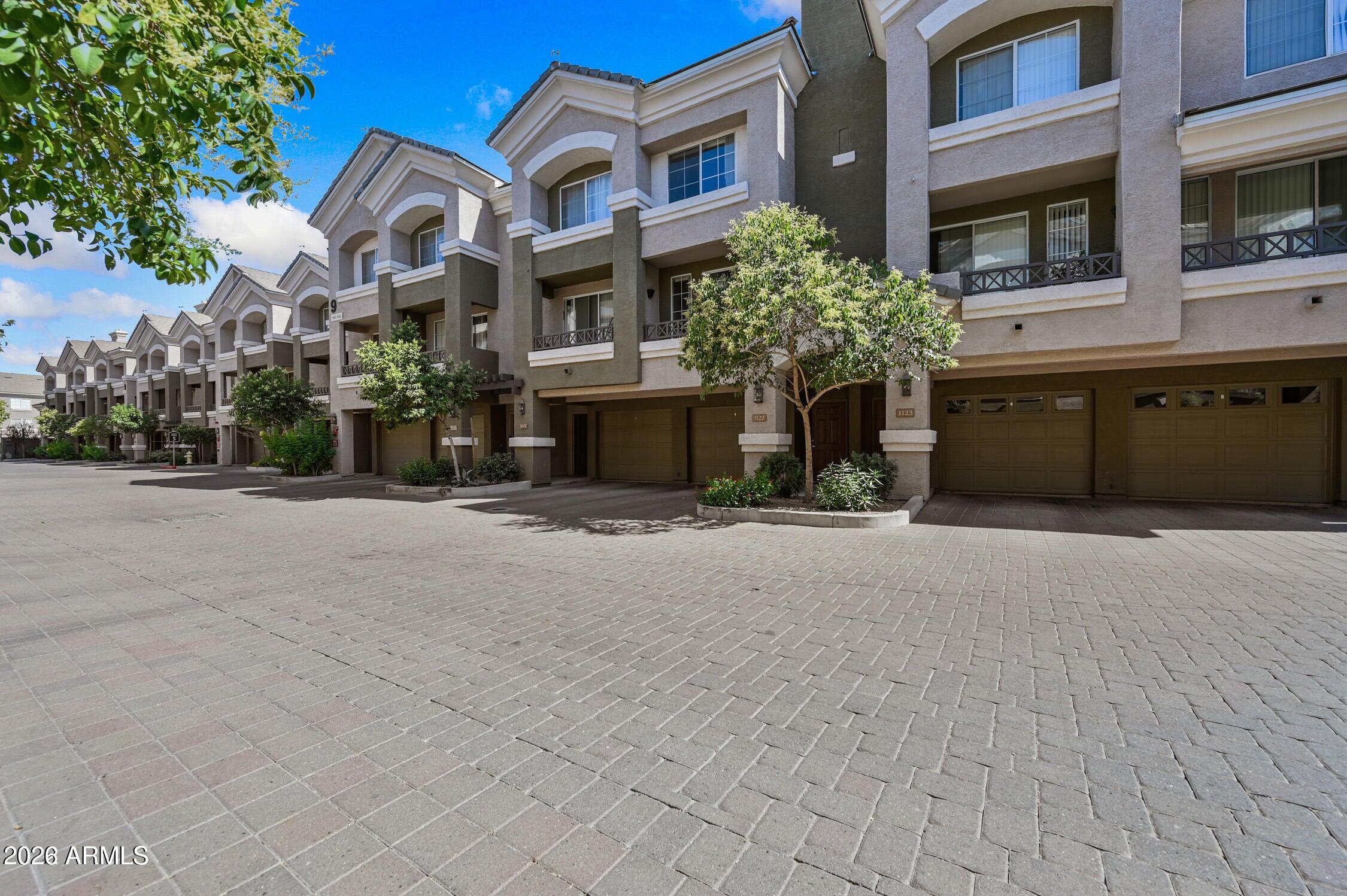 4455 E PARADISE VILLAGE Parkway S 1122