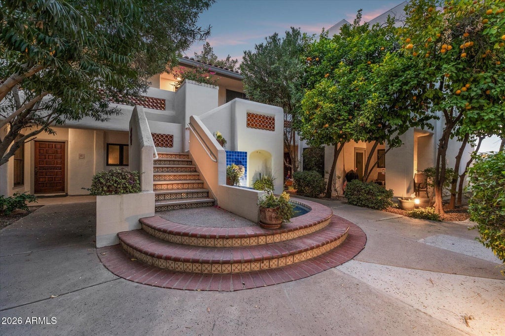 Photo of 5200 S Lakeshore Drive #207, Tempe, AZ 85283 (MLS # 7057775)