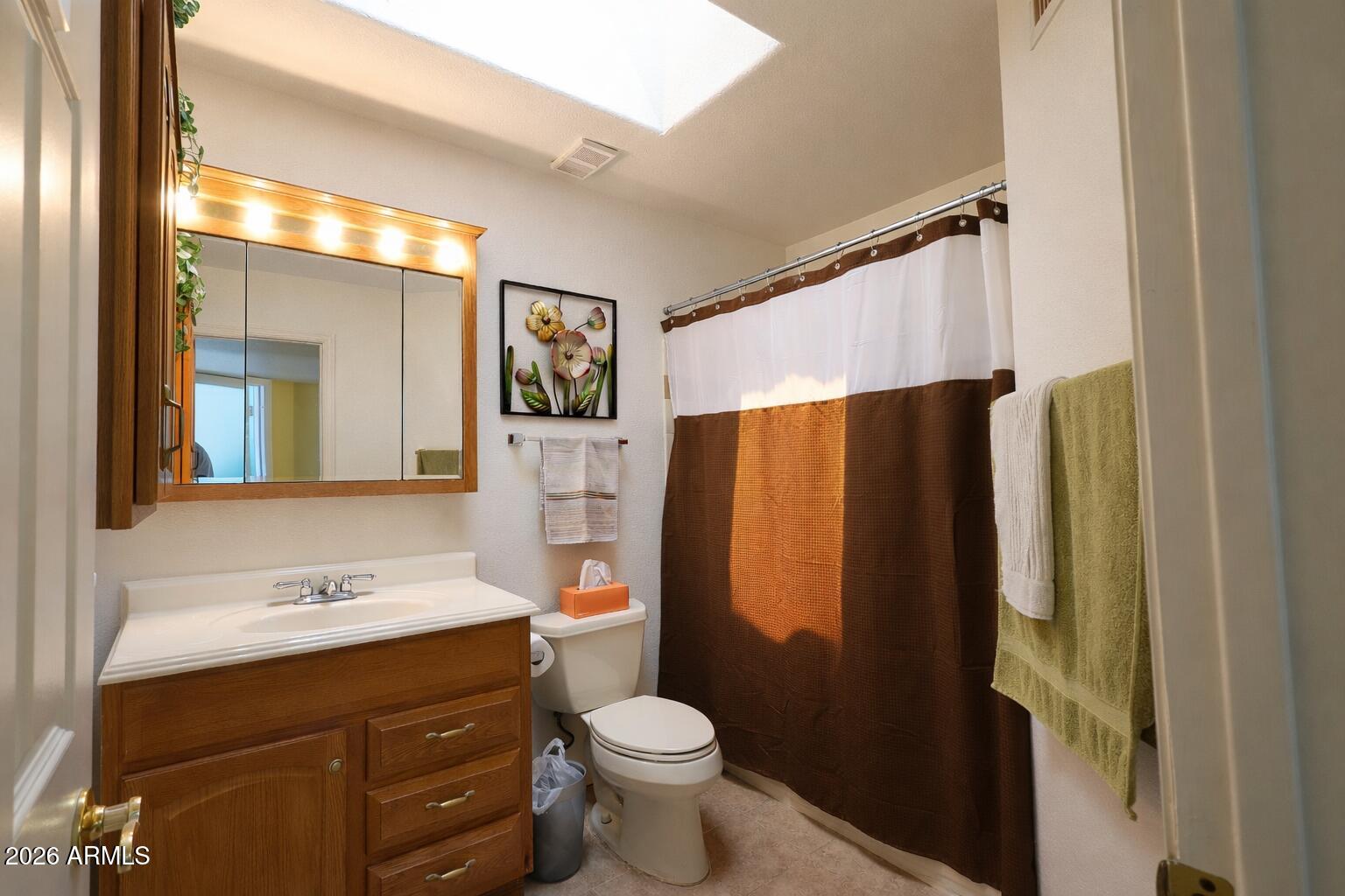 CENTER COURT VILLAS - Residential