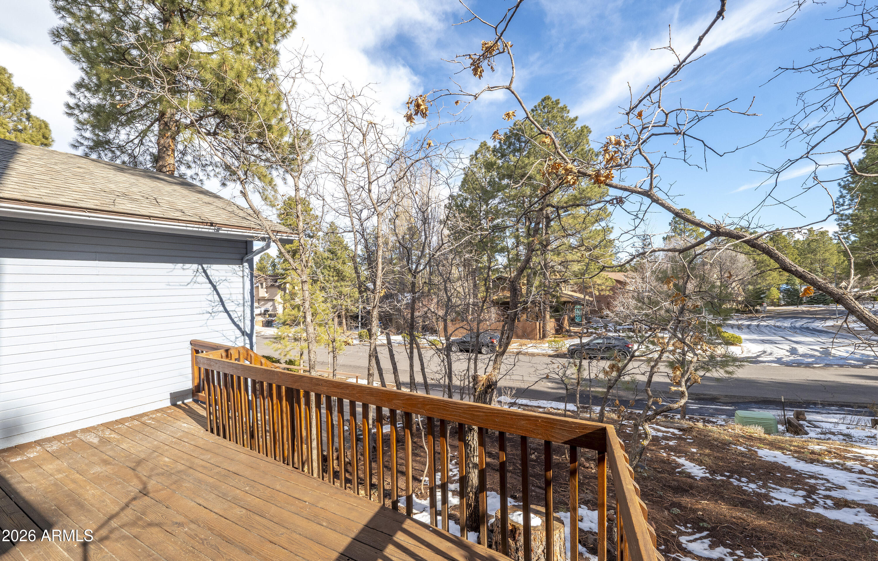 1651 W UNIVERSITY HEIGHTS Drive N