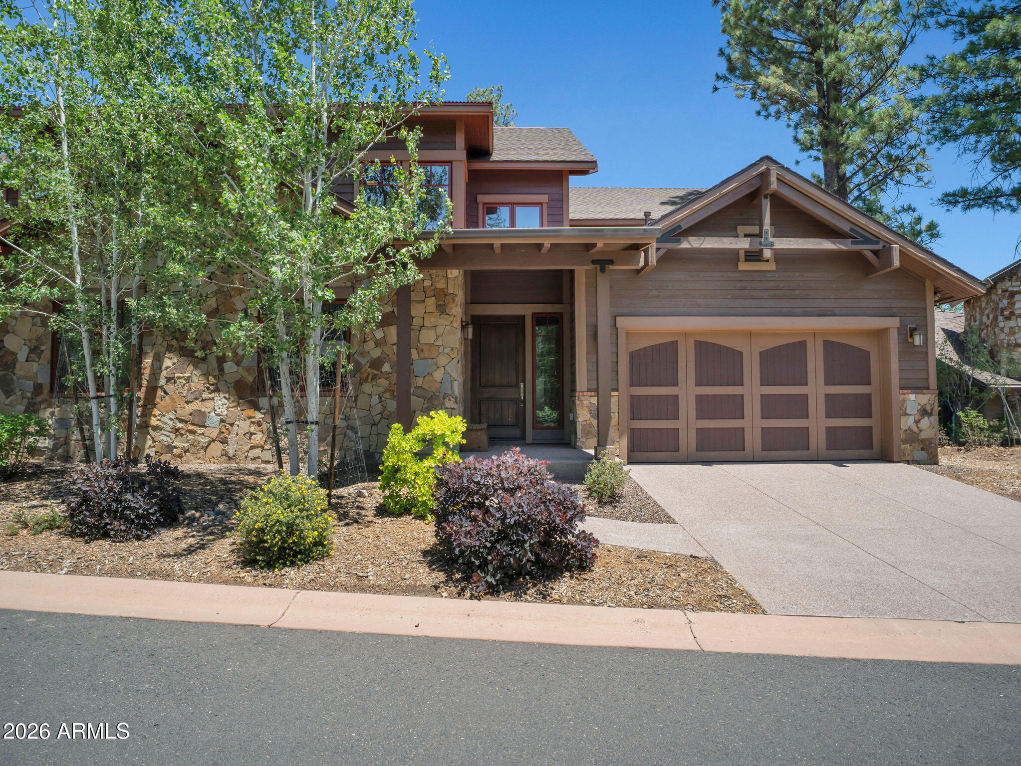 1531 E Castle Hills Drive