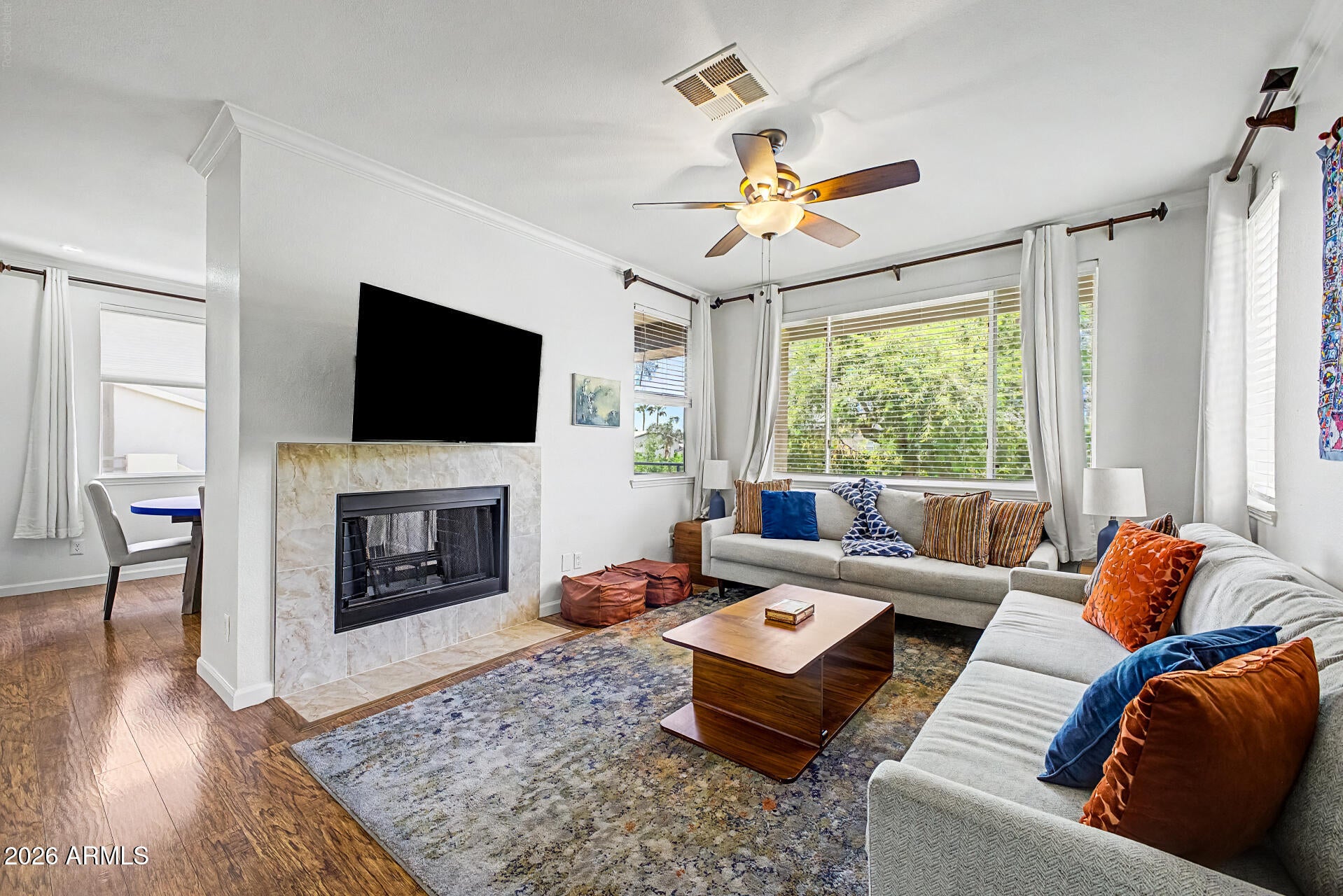 7009 E ACOMA Drive 2079