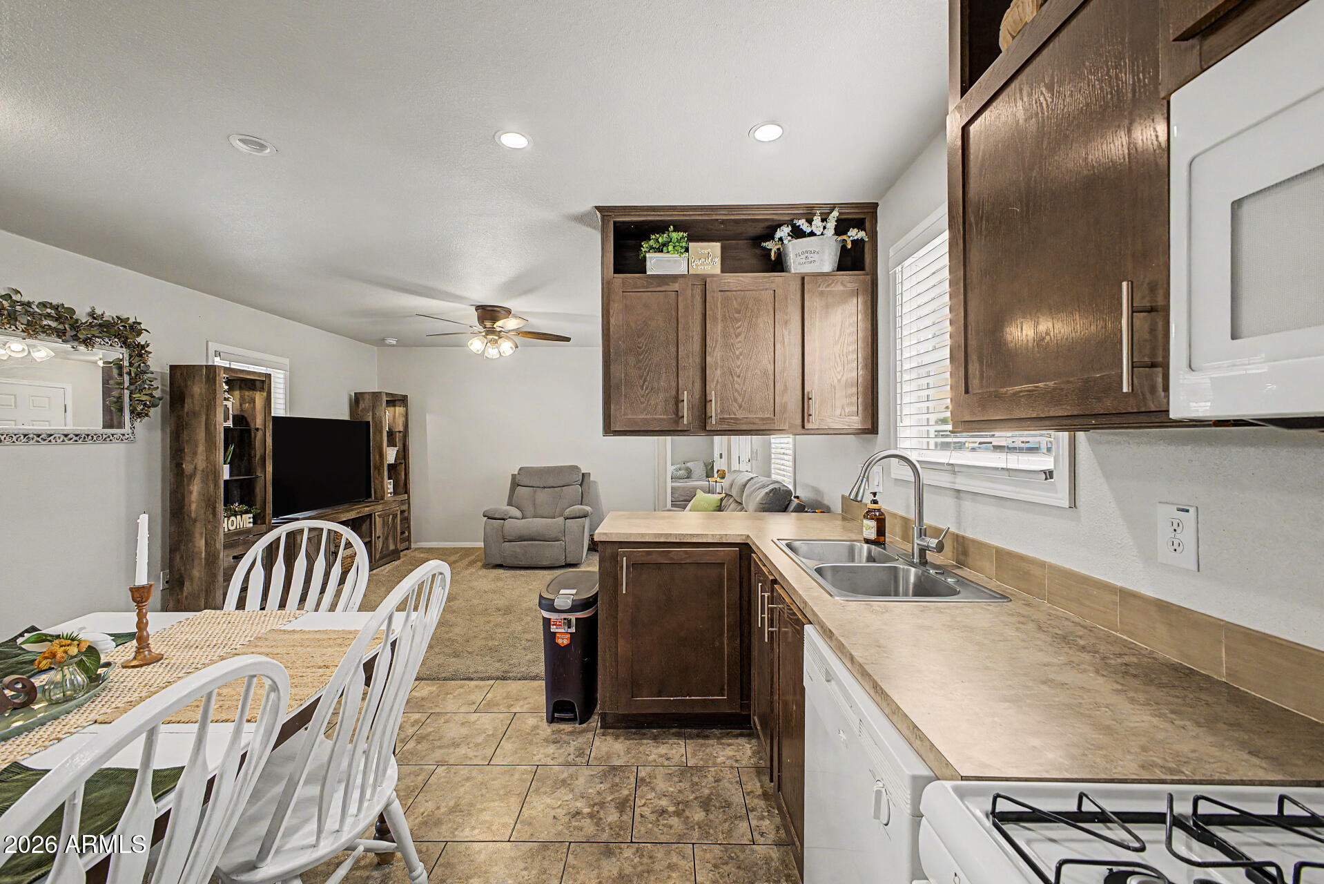 4400 W MISSOURI Avenue 202