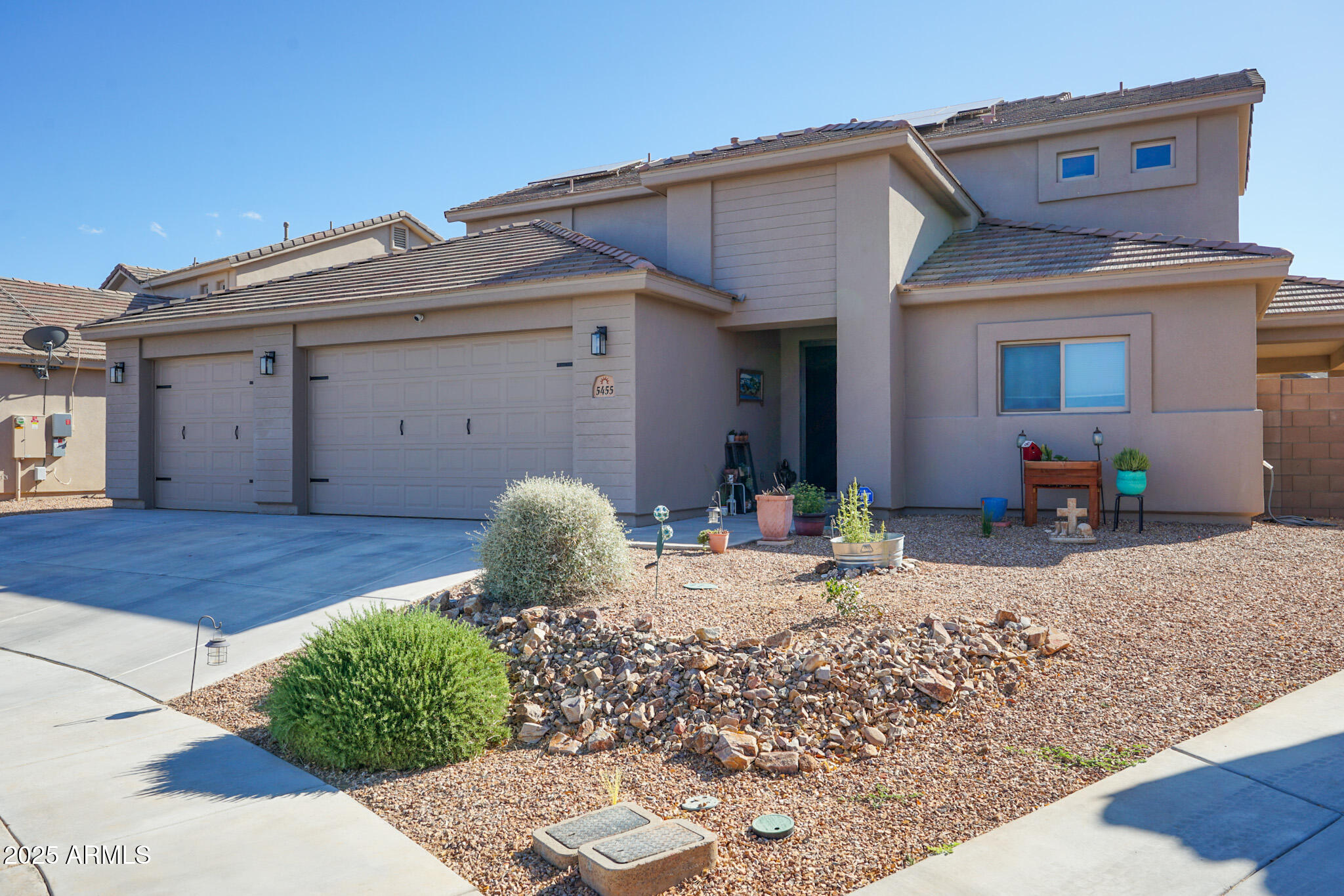 5455 DESERT WILLOW Loop