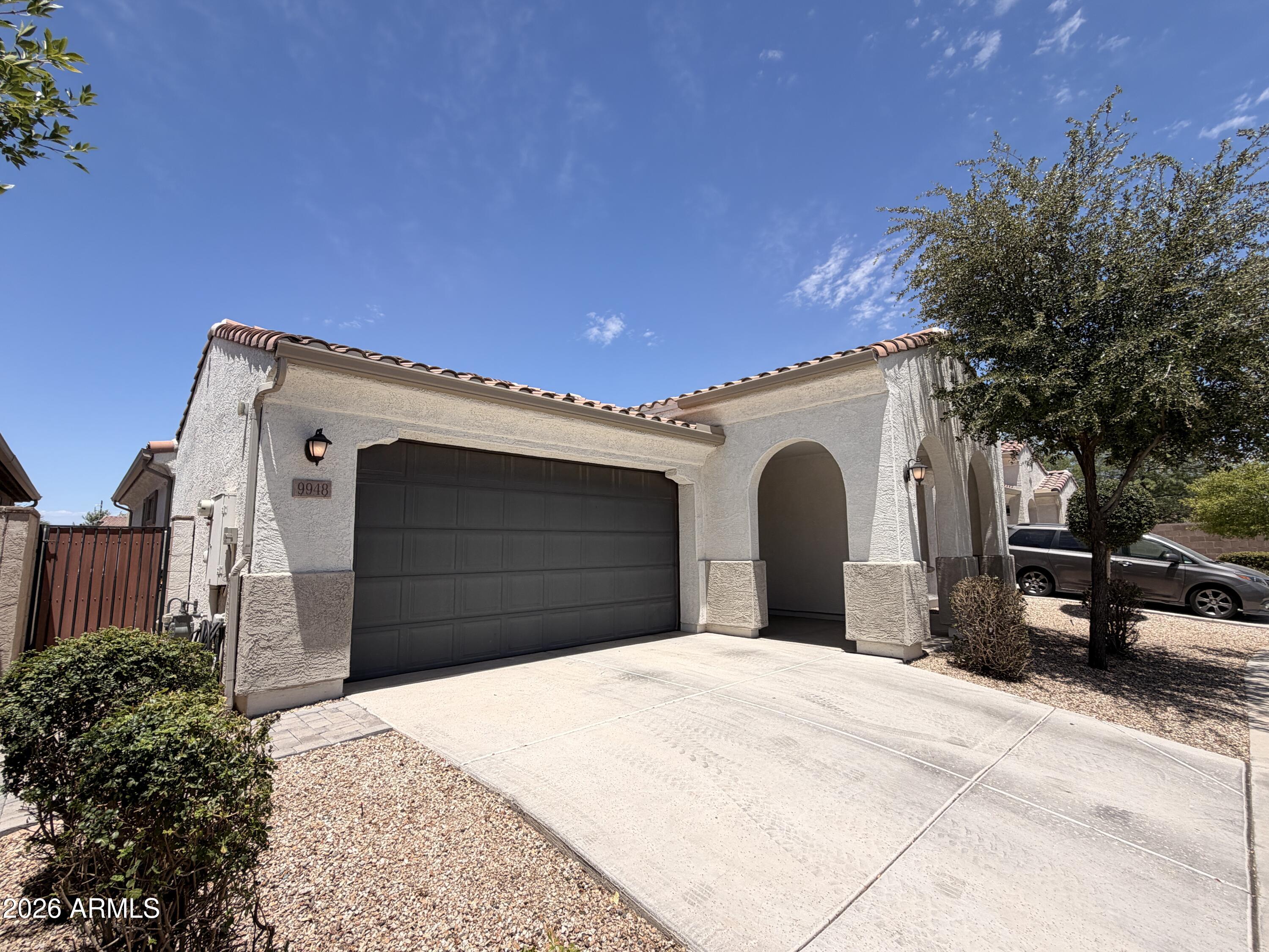 9948 E THORNBUSH Avenue