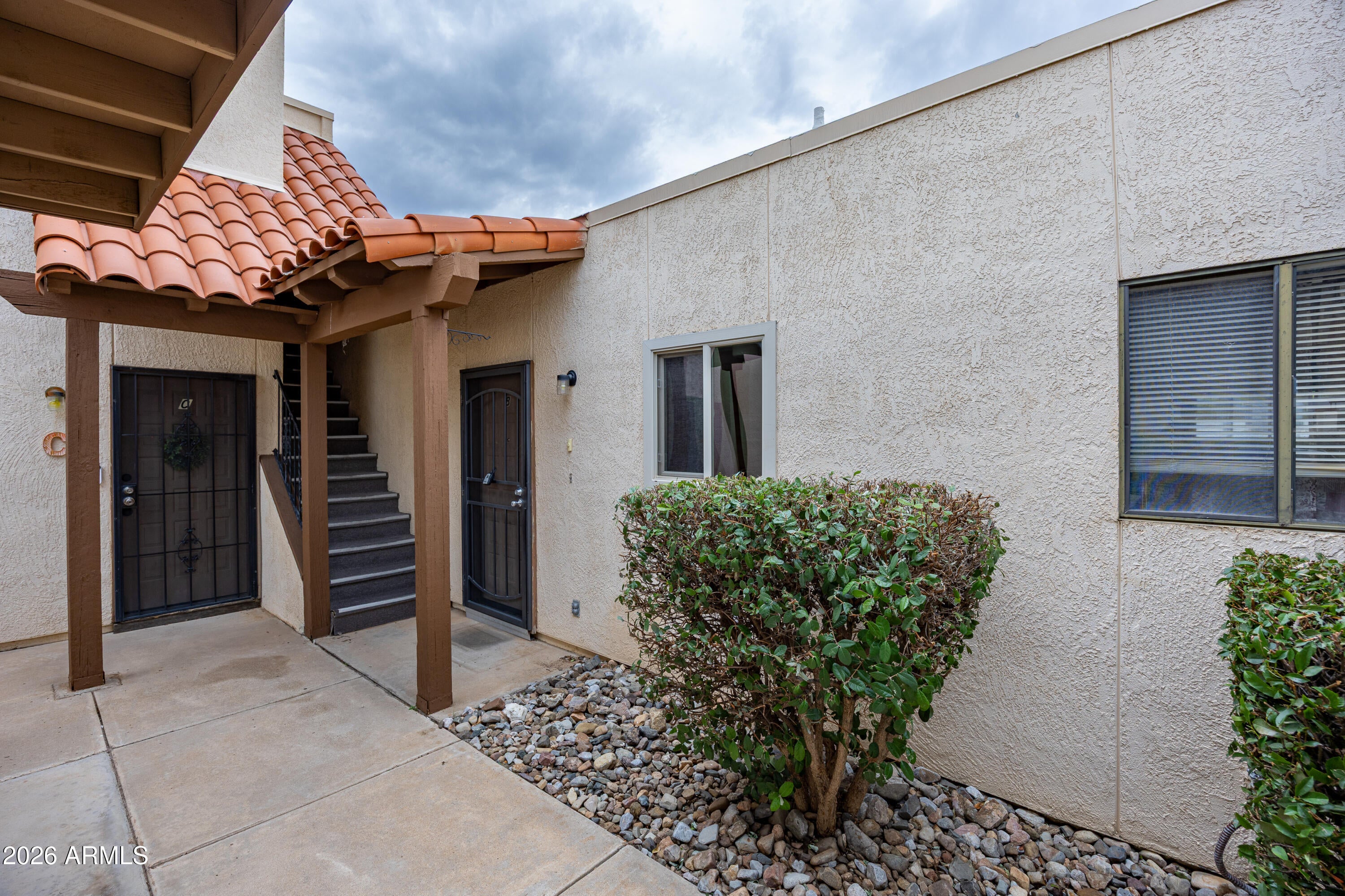 1112 PLAZA ORO LOMA -- B