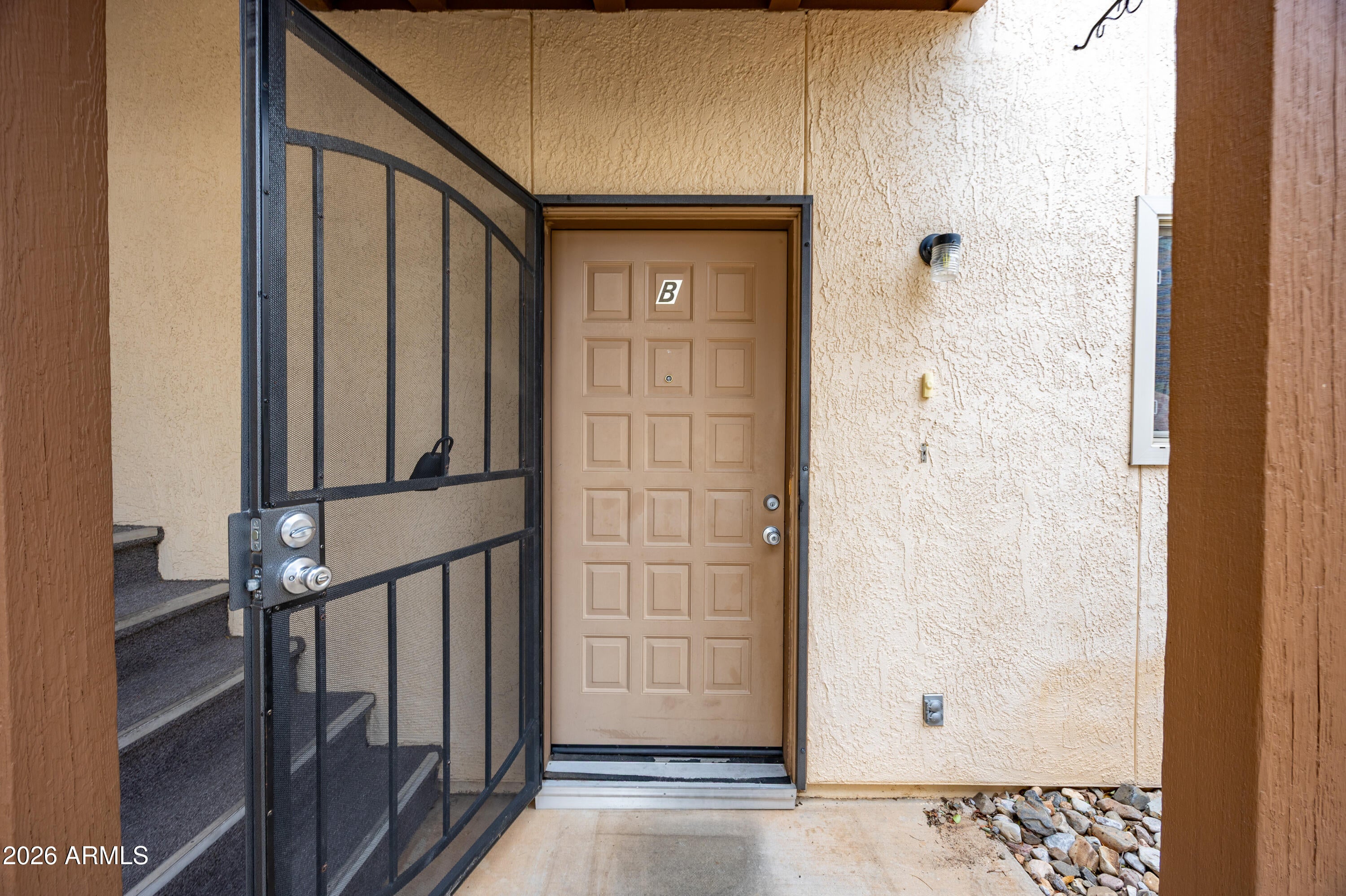 1112 PLAZA ORO LOMA -- B
