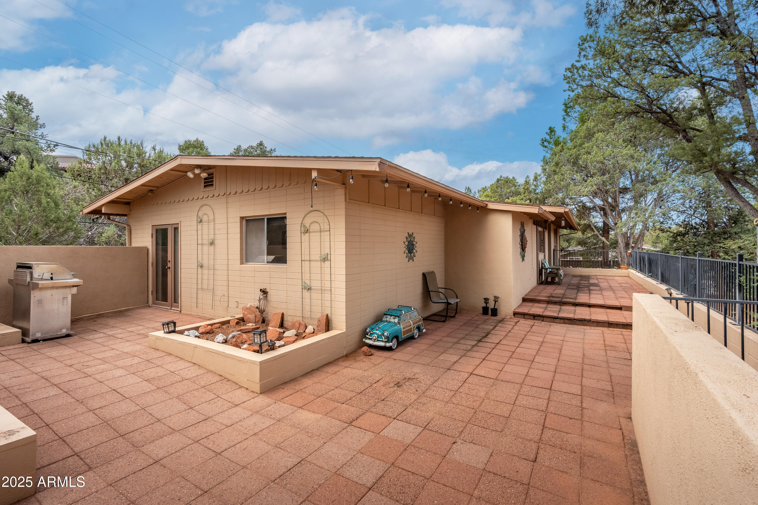Sedona, Arizona 86336, United States, 3 Bedrooms Bedrooms, ,3 BathroomsBathrooms,Residential,Active,203256