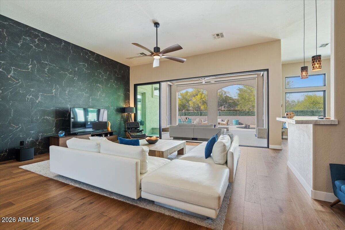 PINNACLE POINT AT LAS SENDAS - Residential