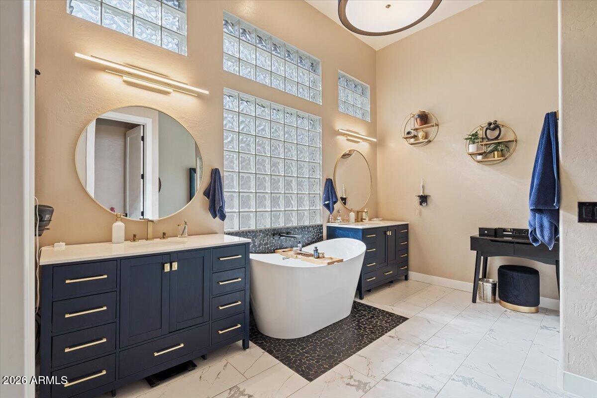 PINNACLE POINT AT LAS SENDAS - Residential