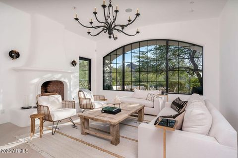 Photo of 6723 N Desert Fairways Drive, Paradise Valley, AZ 85253 (MLS # 6972864)