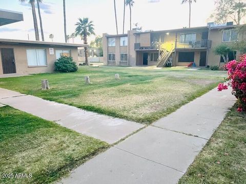2377 W HAZELWOOD Street Phoenix AZ 85015