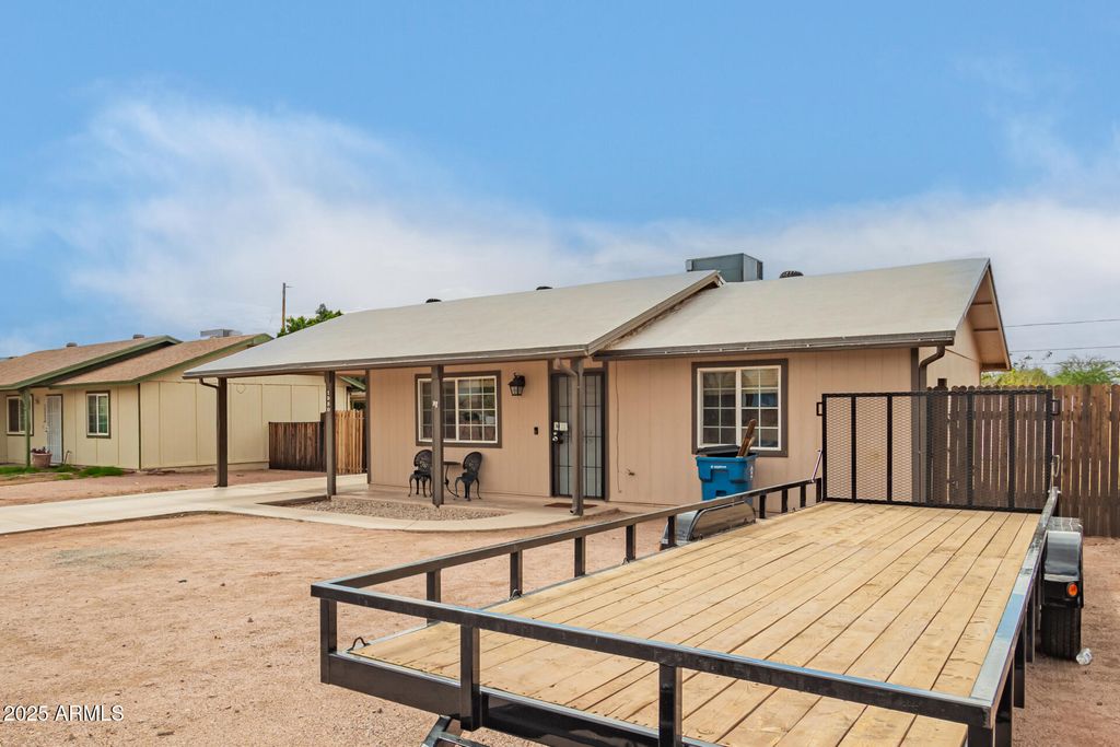 Photo of 1980 S Apache Drive, Apache Junction, AZ 85120 (MLS # 6933987)