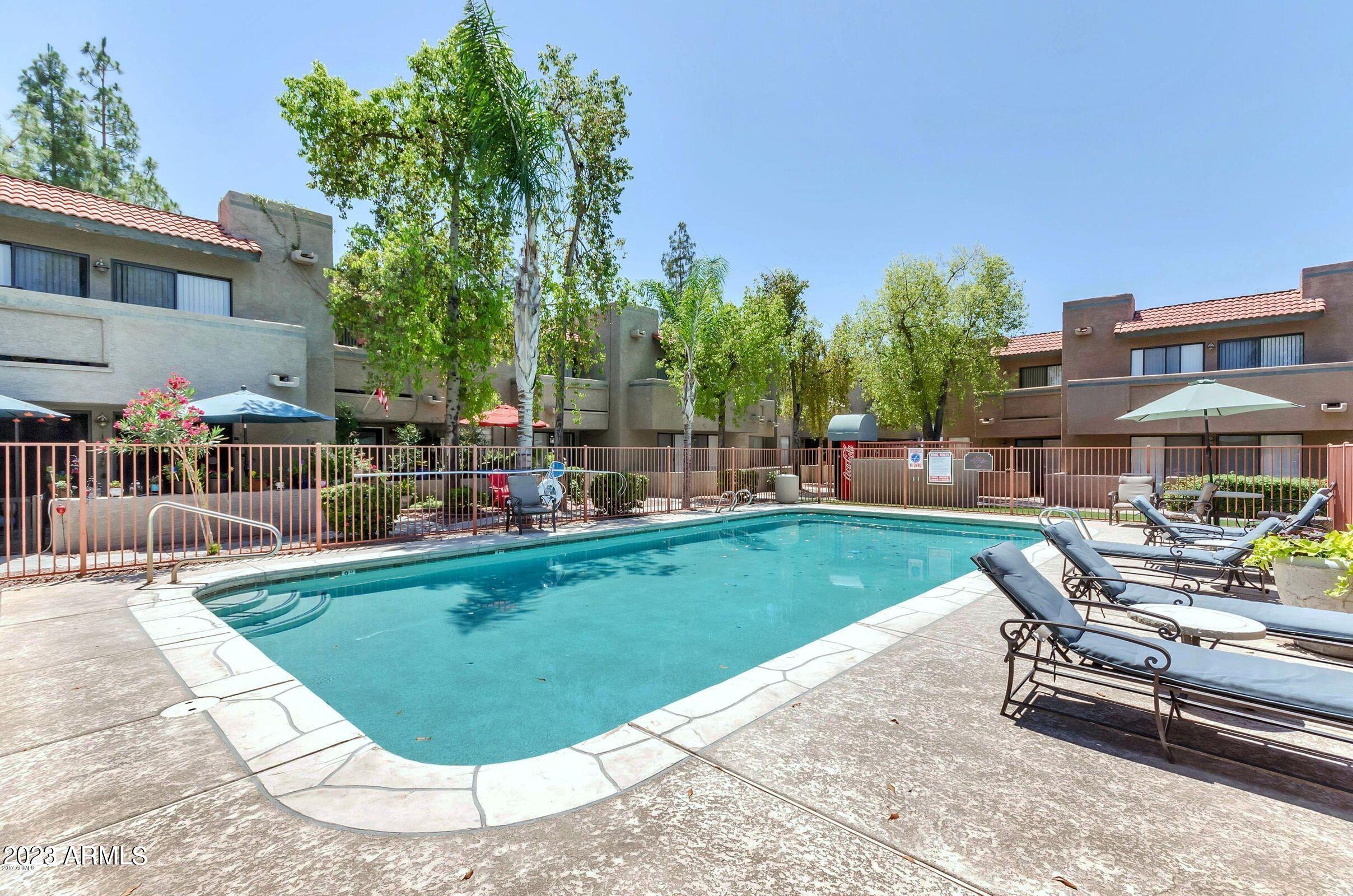985 N GRANITE REEF Road 140