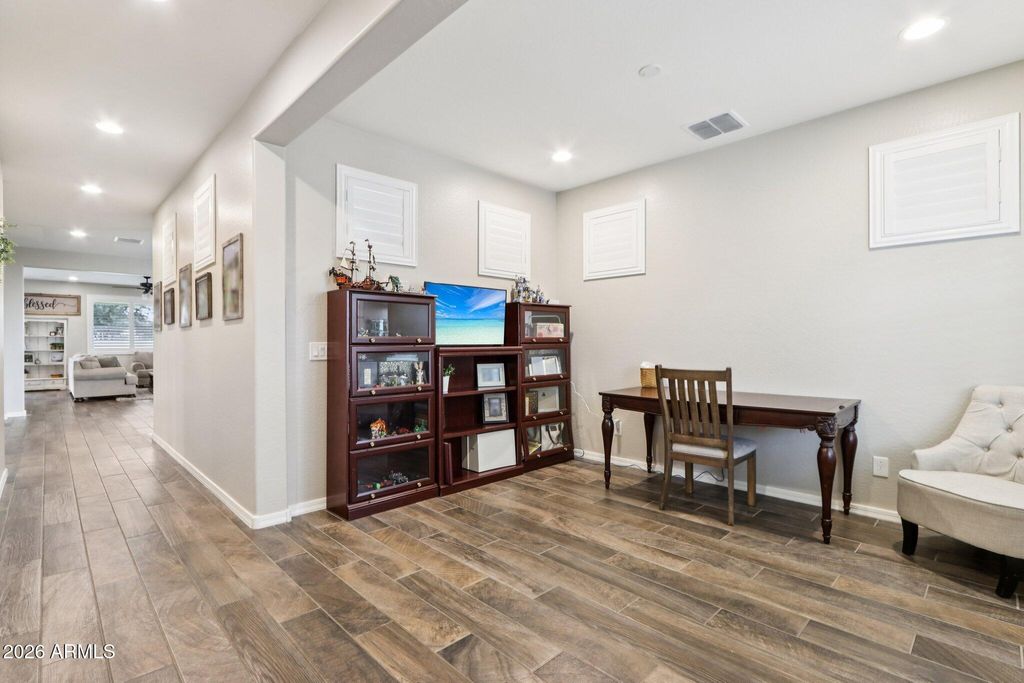 Photo of 2041 E Wisteria Drive, Chandler, AZ 85286 (MLS # 6983766)