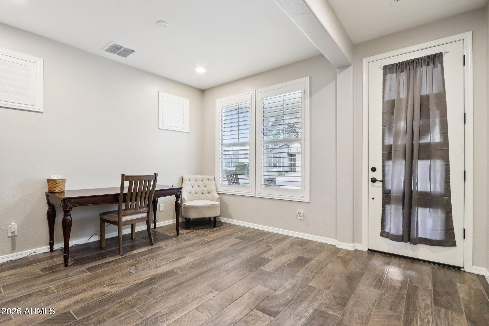 2041 E WISTERIA Drive