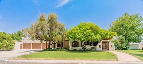 Photo of 560 W Montebello Avenue, Phoenix, AZ 85013 (MLS # 6908775)
