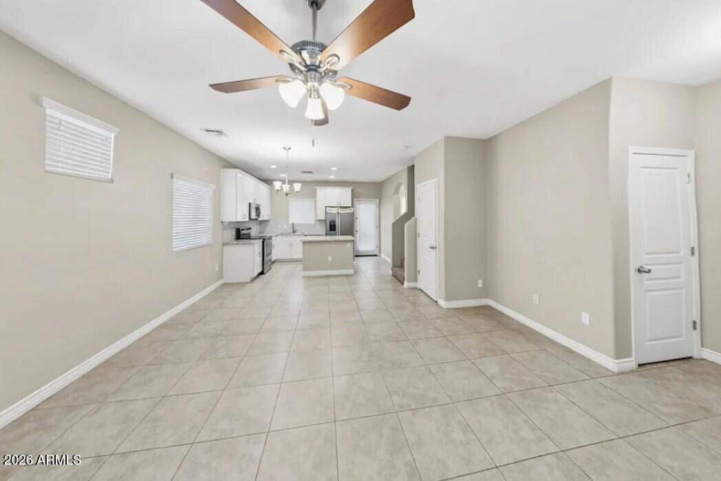 327 S Travis --