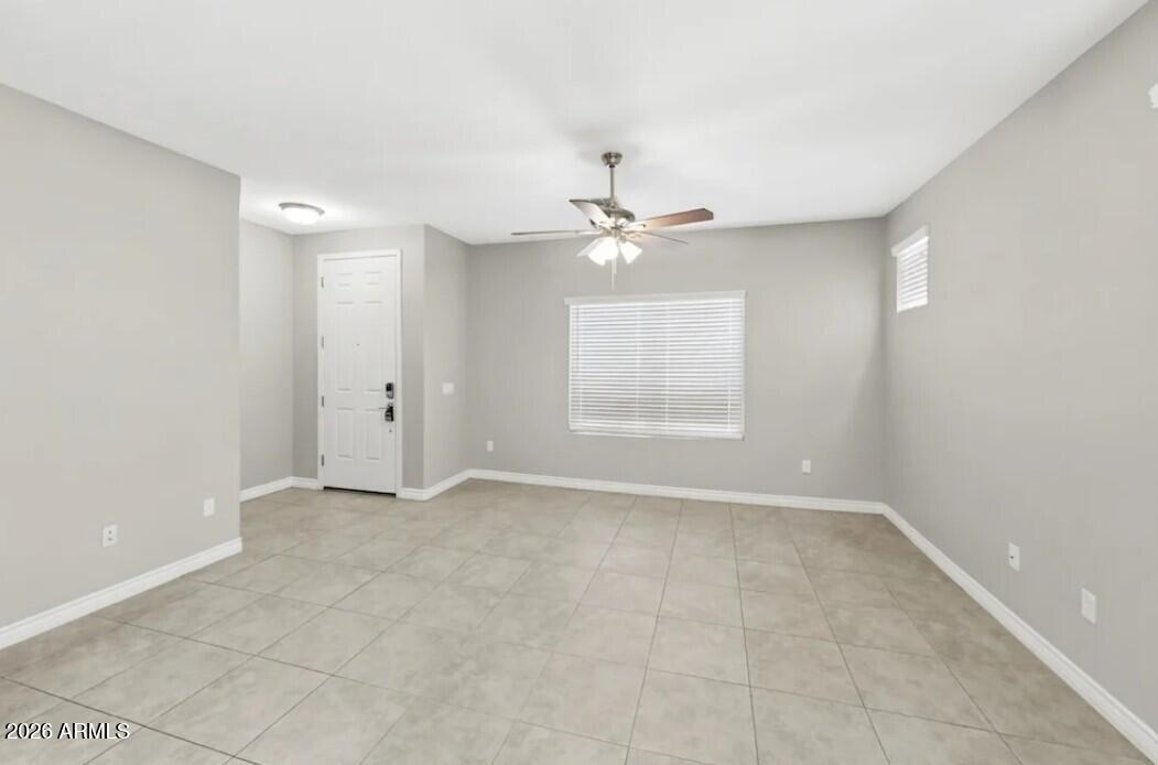 327 S Travis --